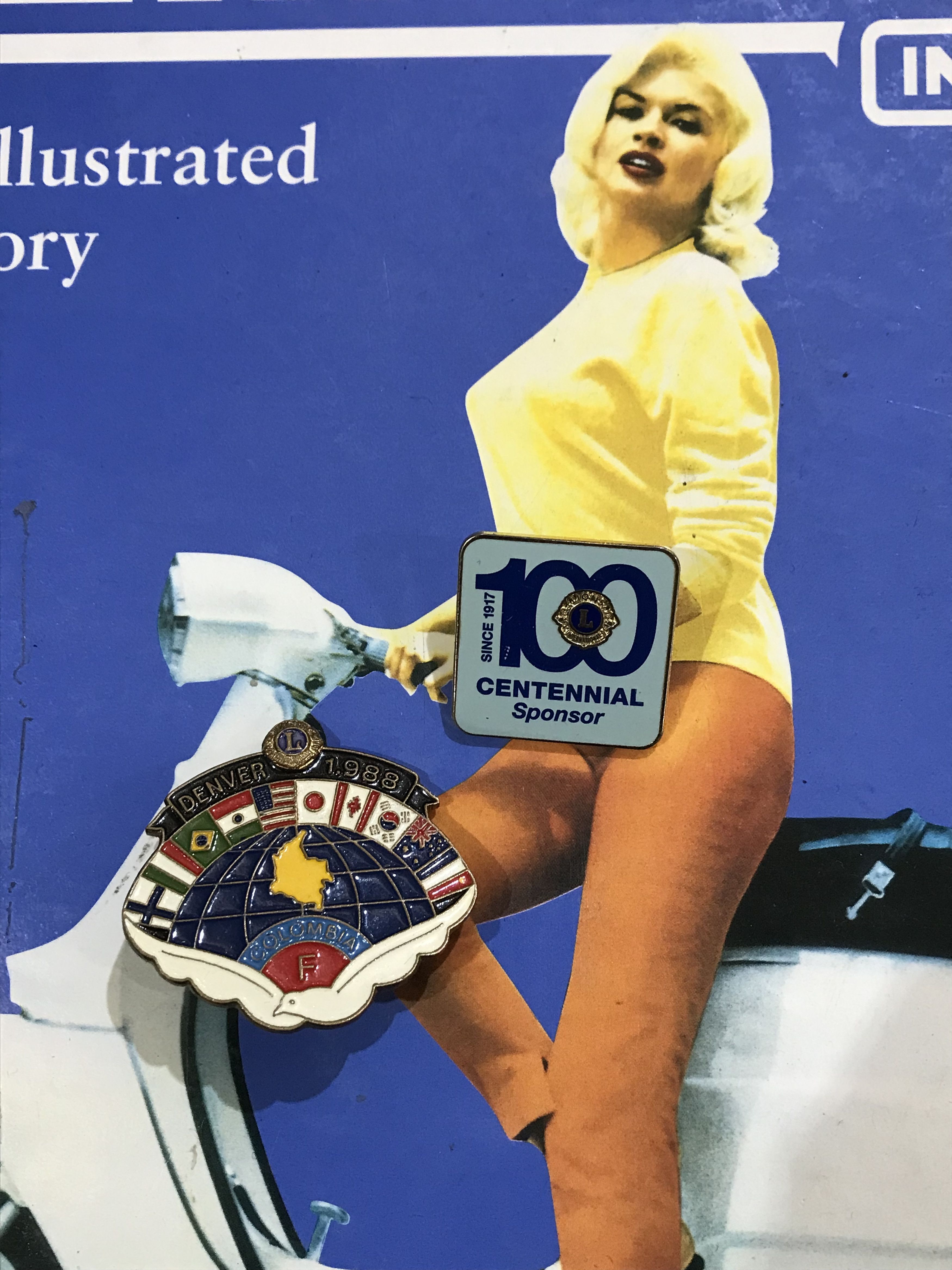 Vintage Vintage 1988 Illinois Flage Denver Mile High City Enamel Pin Size ONE SIZE - 7 Thumbnail