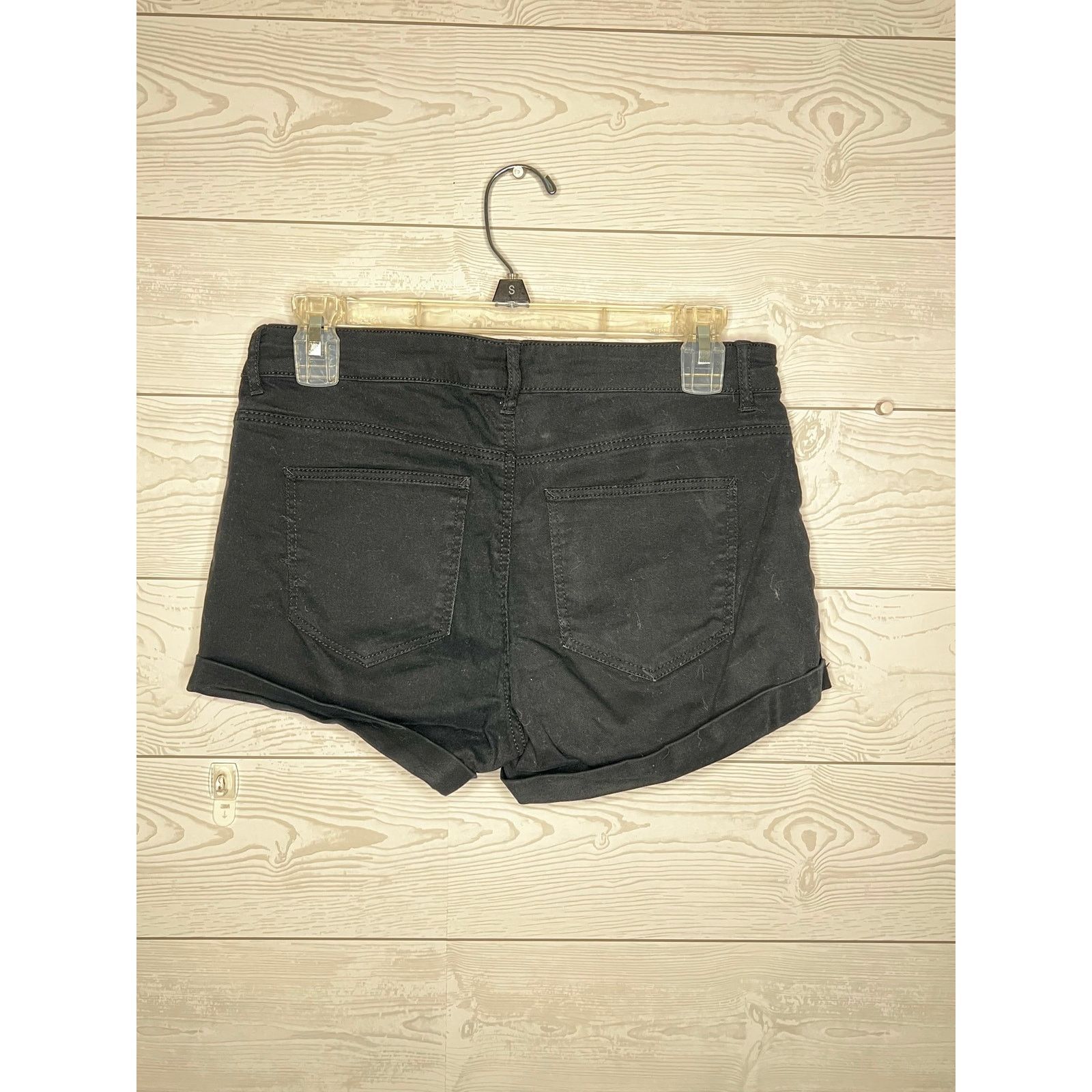H&M H & M black denim shorts midrise Size 6 Size 28" / US 6 / IT 42 - 2 Thumbnail