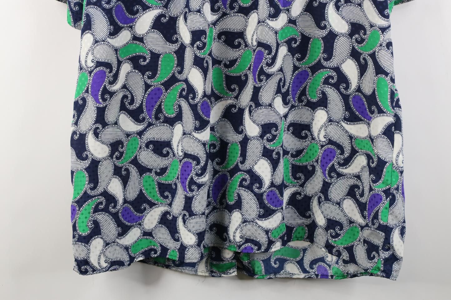 Vintage Vintage 90s Streetwear Polyester Paisley Button Shirt USA Size 3XL / US 20-22 - 14 Thumbnail