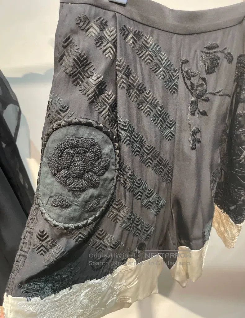 Dries Van Noten Dries Van Noten Chinese-Style Embroidered 3D Stitched Silk Size 35" - 2 Thumbnail
