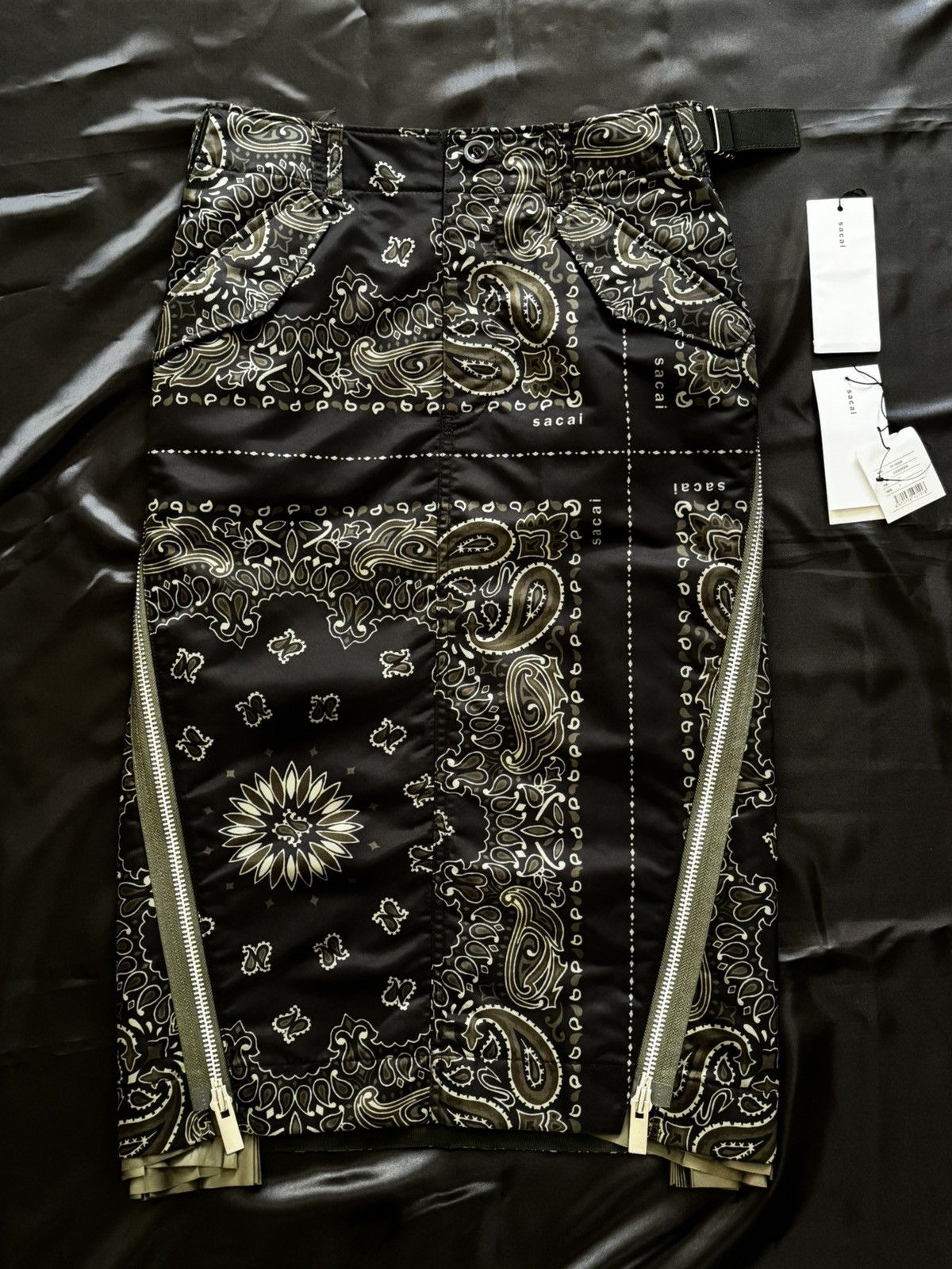 Sacai Sacai Pleated Skirt Size 34" / US 12 / IT 48 - 3 Thumbnail