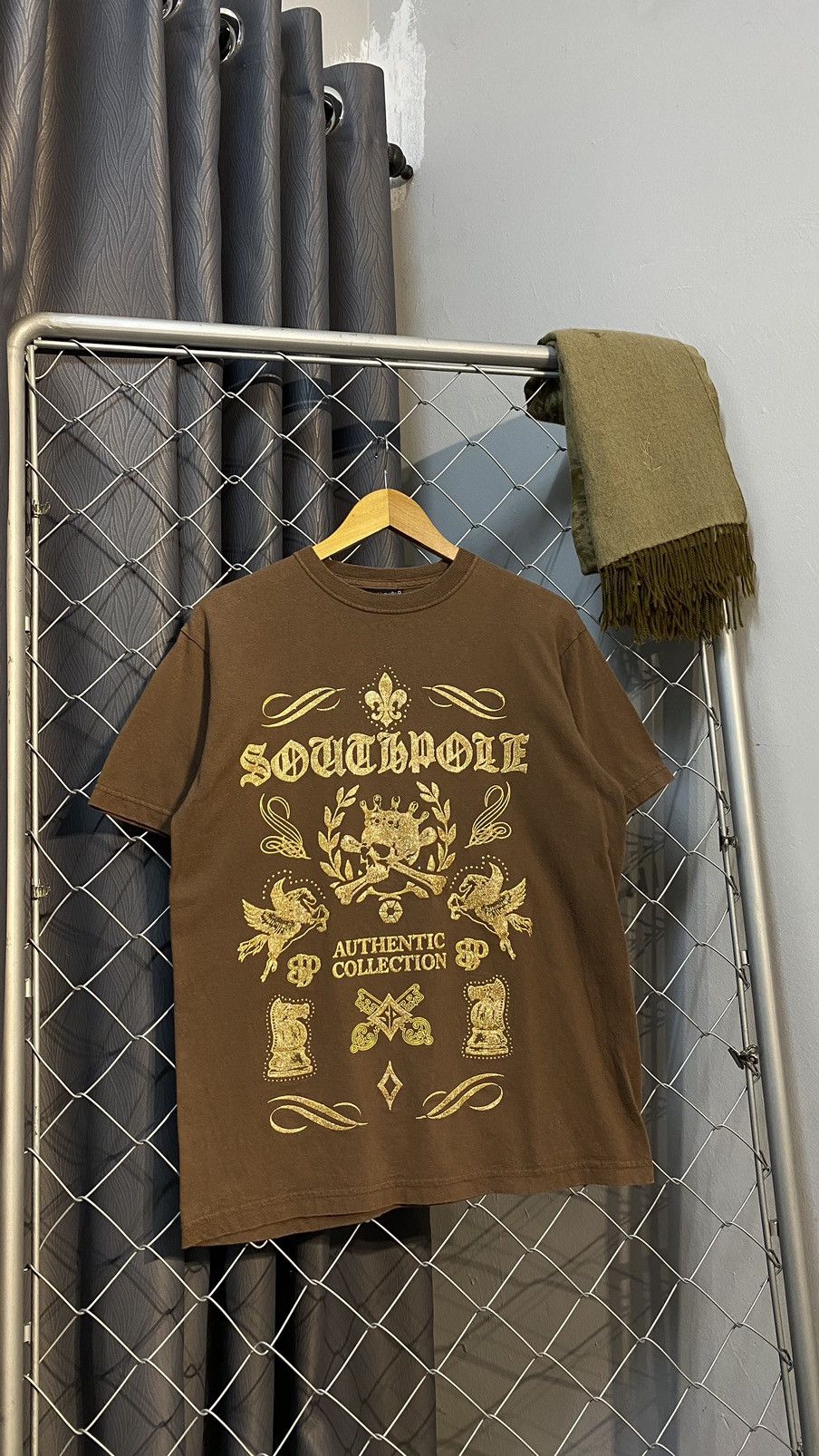 Japanese Brand × Southpole × Vintage SOUTHPOLE TSHIRT CHOCOLATE SKULL MEDIUM Size US M / EU 48-50 / 2 - 1 Thumbnail