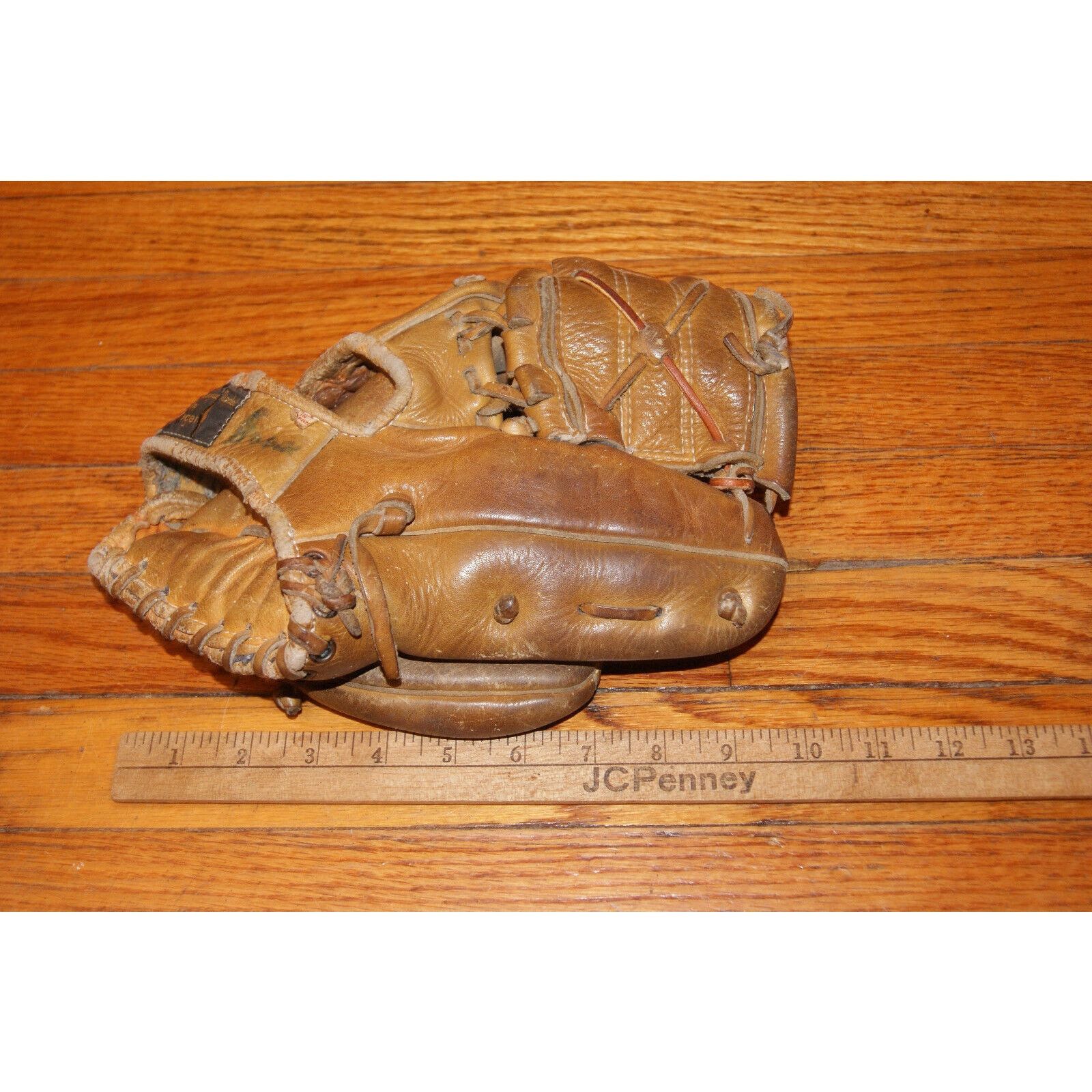 Other VTG Regent 1960s Leather Baseball Glove BG231 RT Hand Throw Size ONE SIZE - 10 Thumbnail