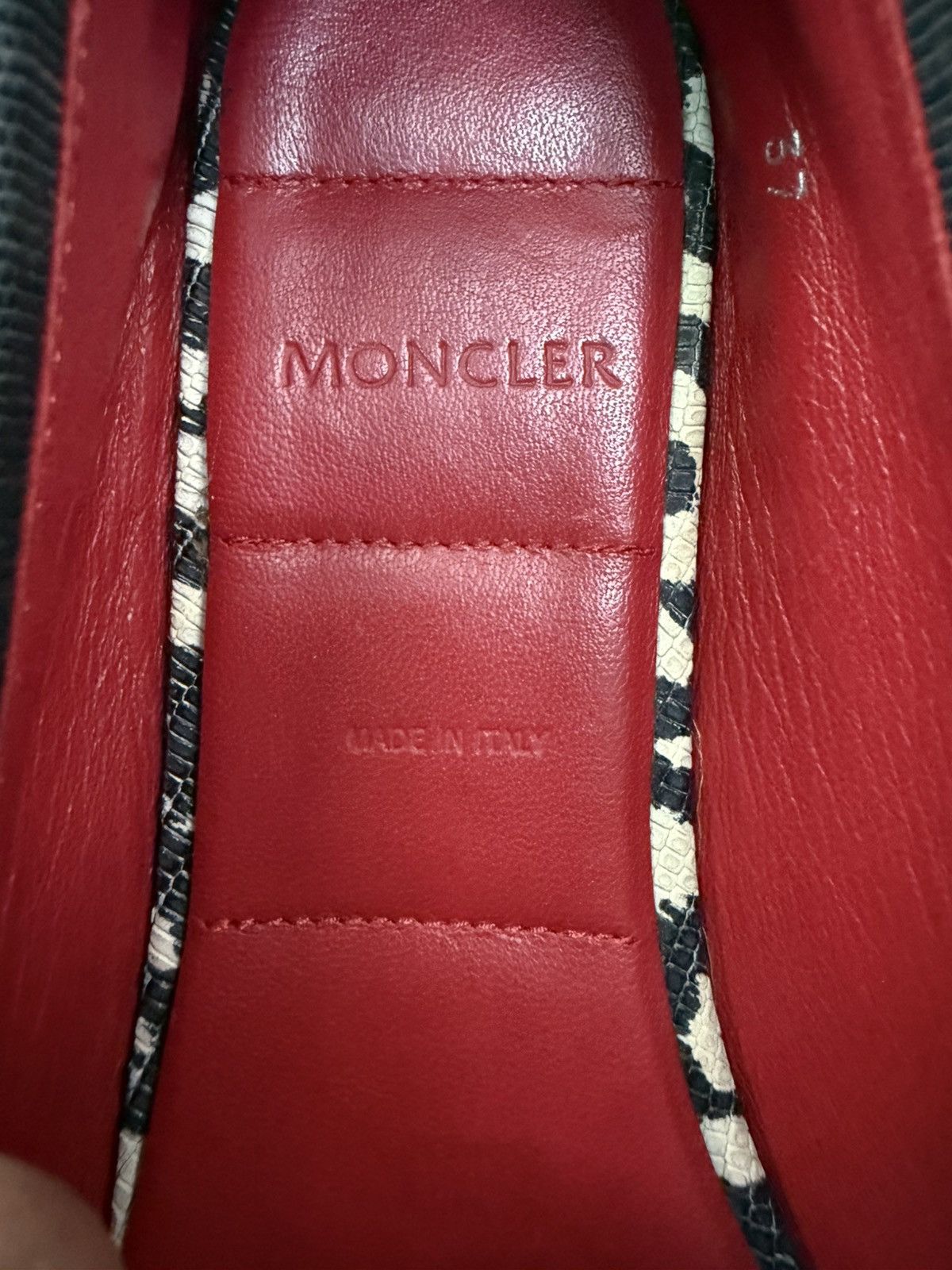 Moncler AUTHENTIC MONCLER SNAKESKIN LOEFER Size US 5.5 / IT 35.5 - 21 Thumbnail
