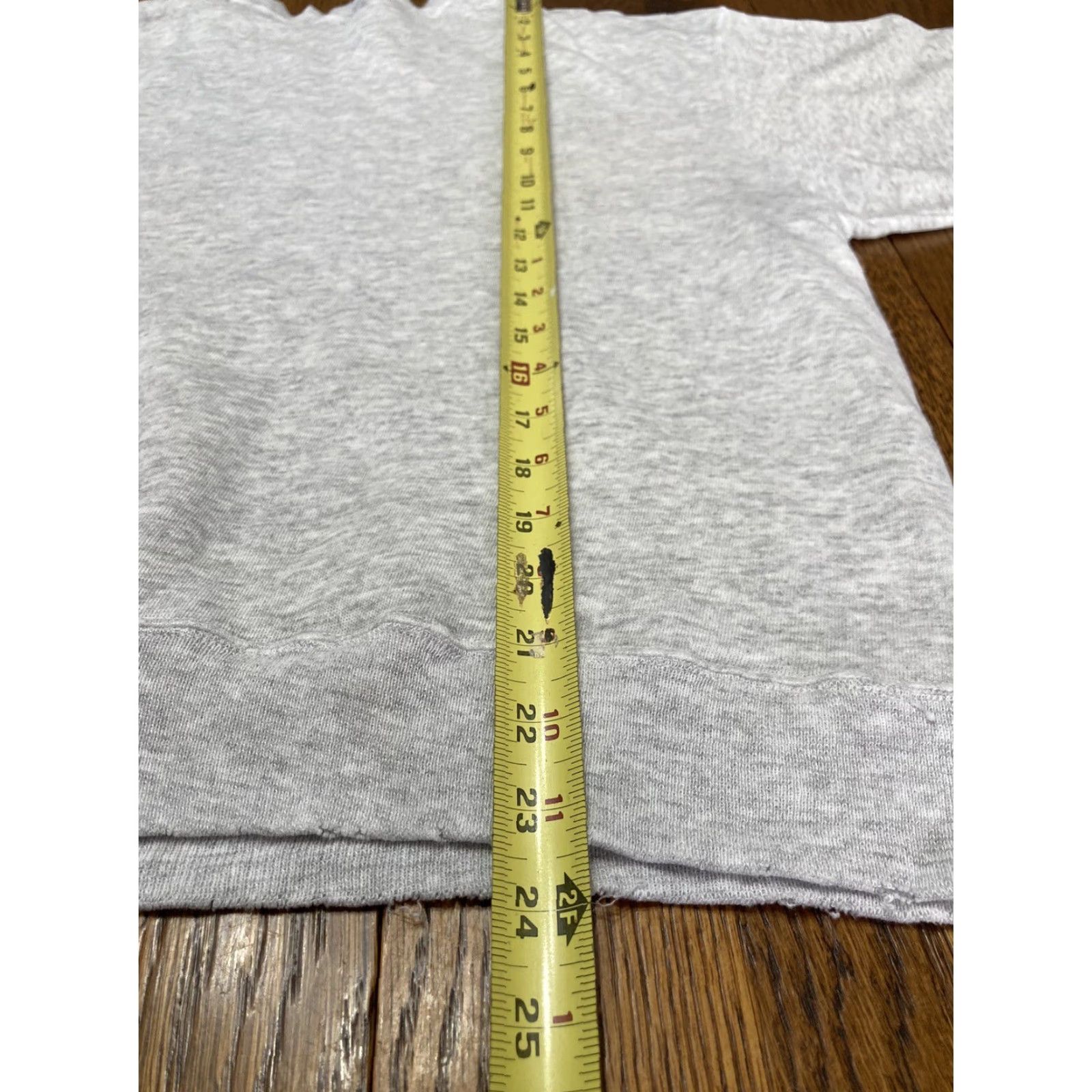 Hanes VINTAGE Hanes Sweatshirt Men Sweatshirt Gray USA 1980s Crew Neck Long Sleeve Large L Pullover Sm/Med? Size US L / EU 52-54 / 3 - 5 Thumbnail