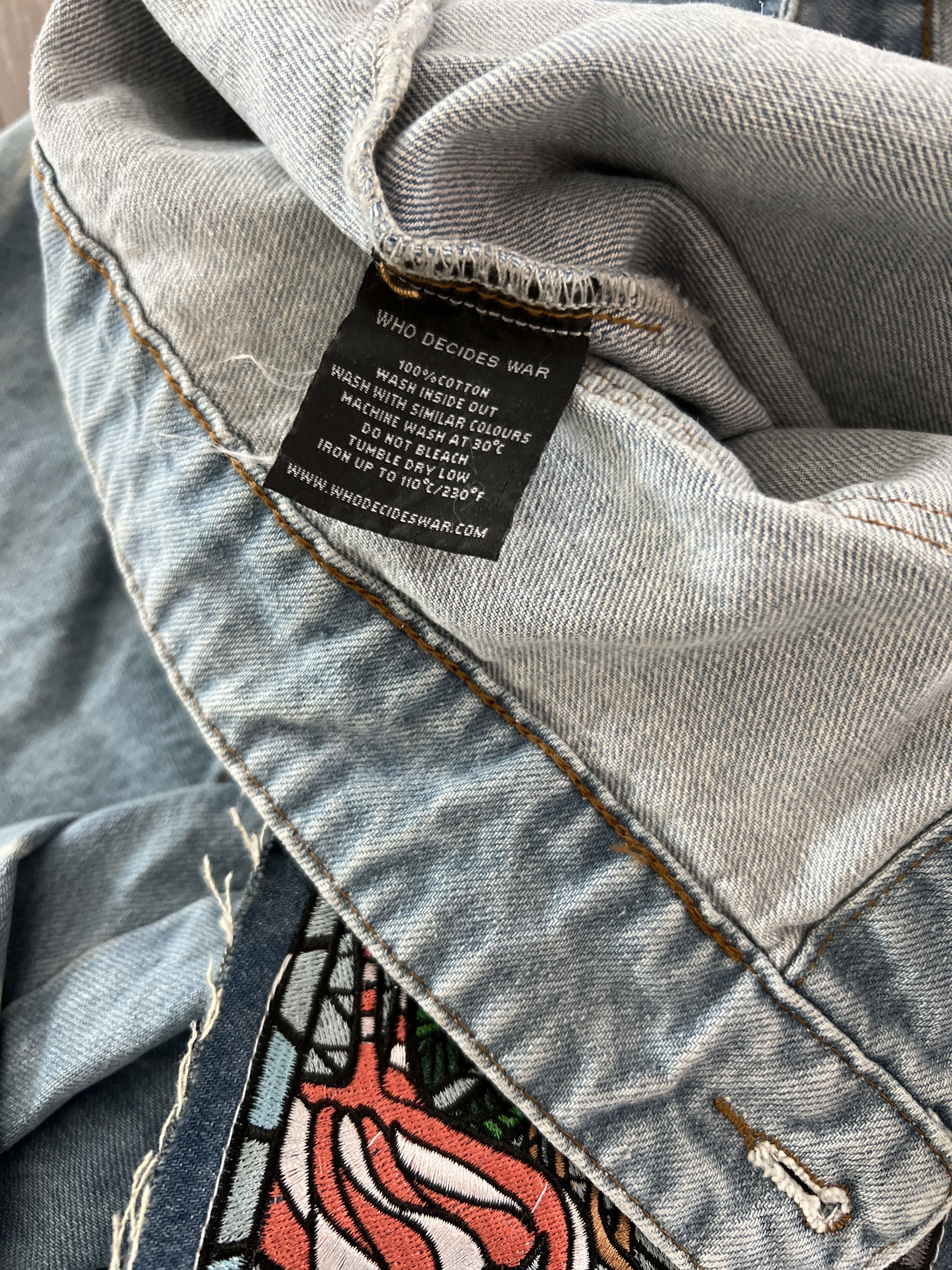 Who Decides War Flaming Embroidered Trucker Jacket Size US XXL / EU 58 / 5 - 7 Thumbnail