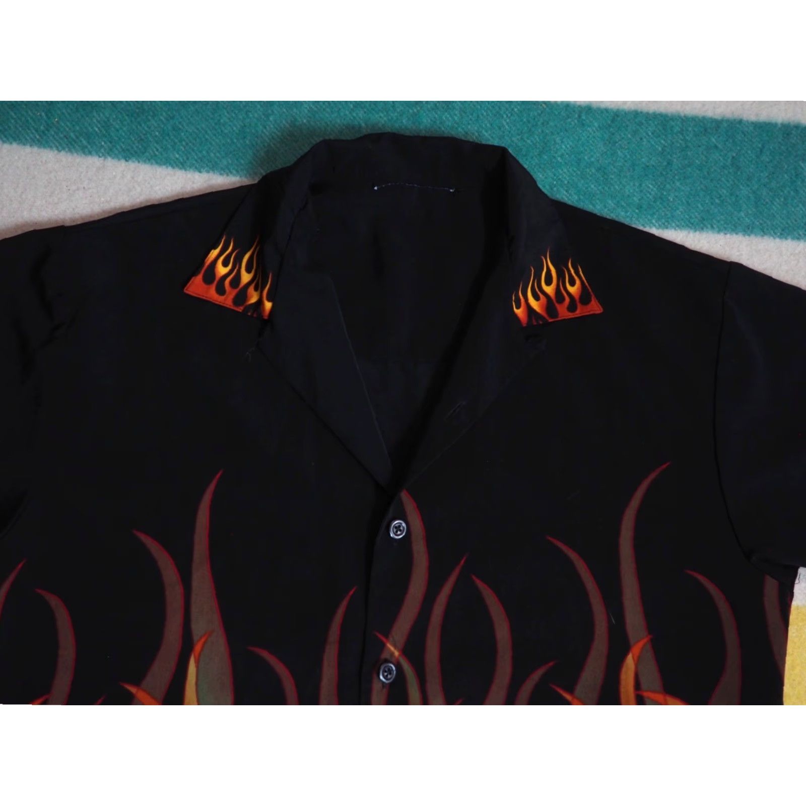 Vintage VINTAGE Silverpoint Shirt Mens M Baggy Graphic Print Grunge 2000s Y2k Black Flames Button Short Sleeve Collared Relaxed Size US M / EU 48-50 / 2 - 3 Thumbnail
