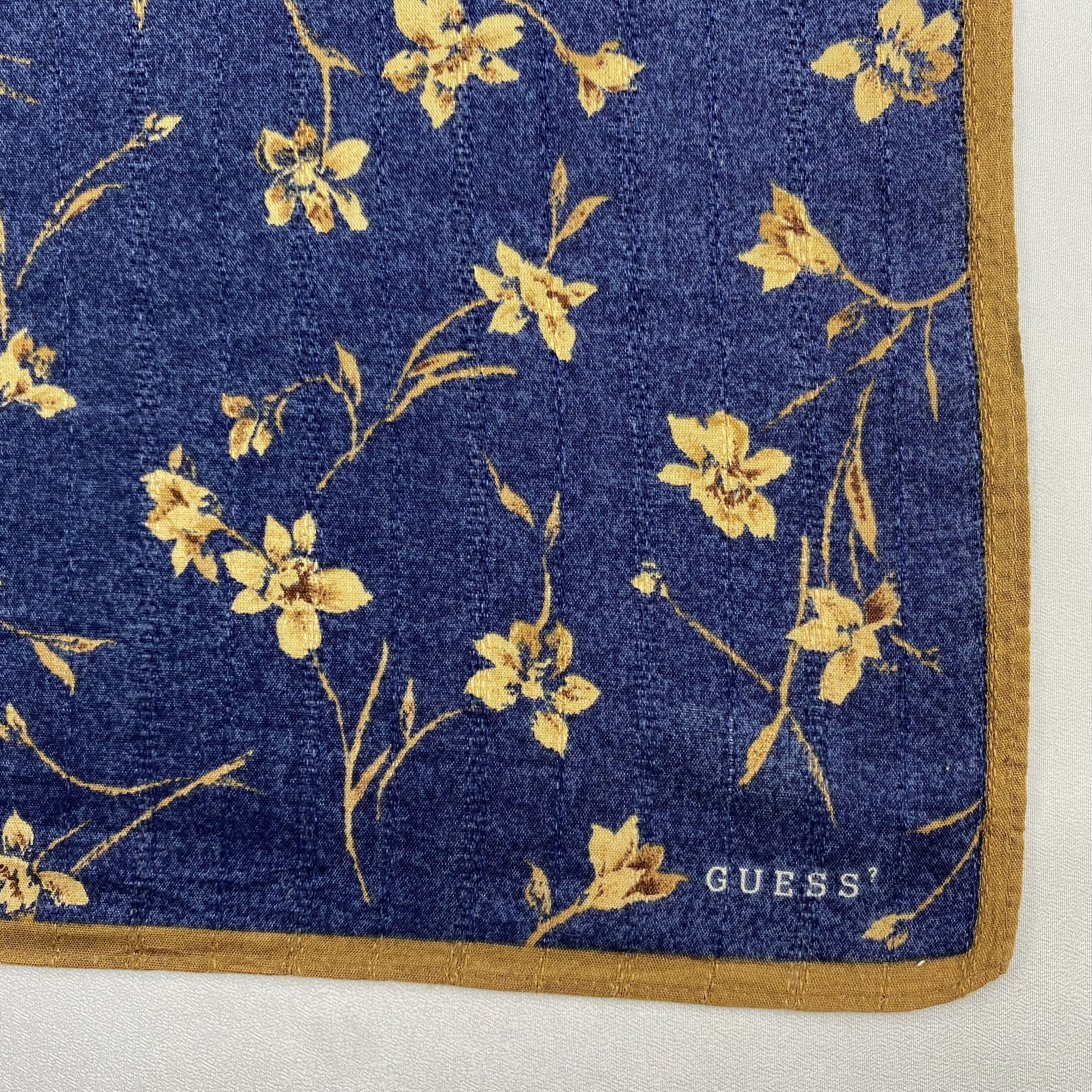 Guess × Vintage Guees Bandana/ Handkerchief / Neckerchief-P1892 Size ONE SIZE - 3 Thumbnail