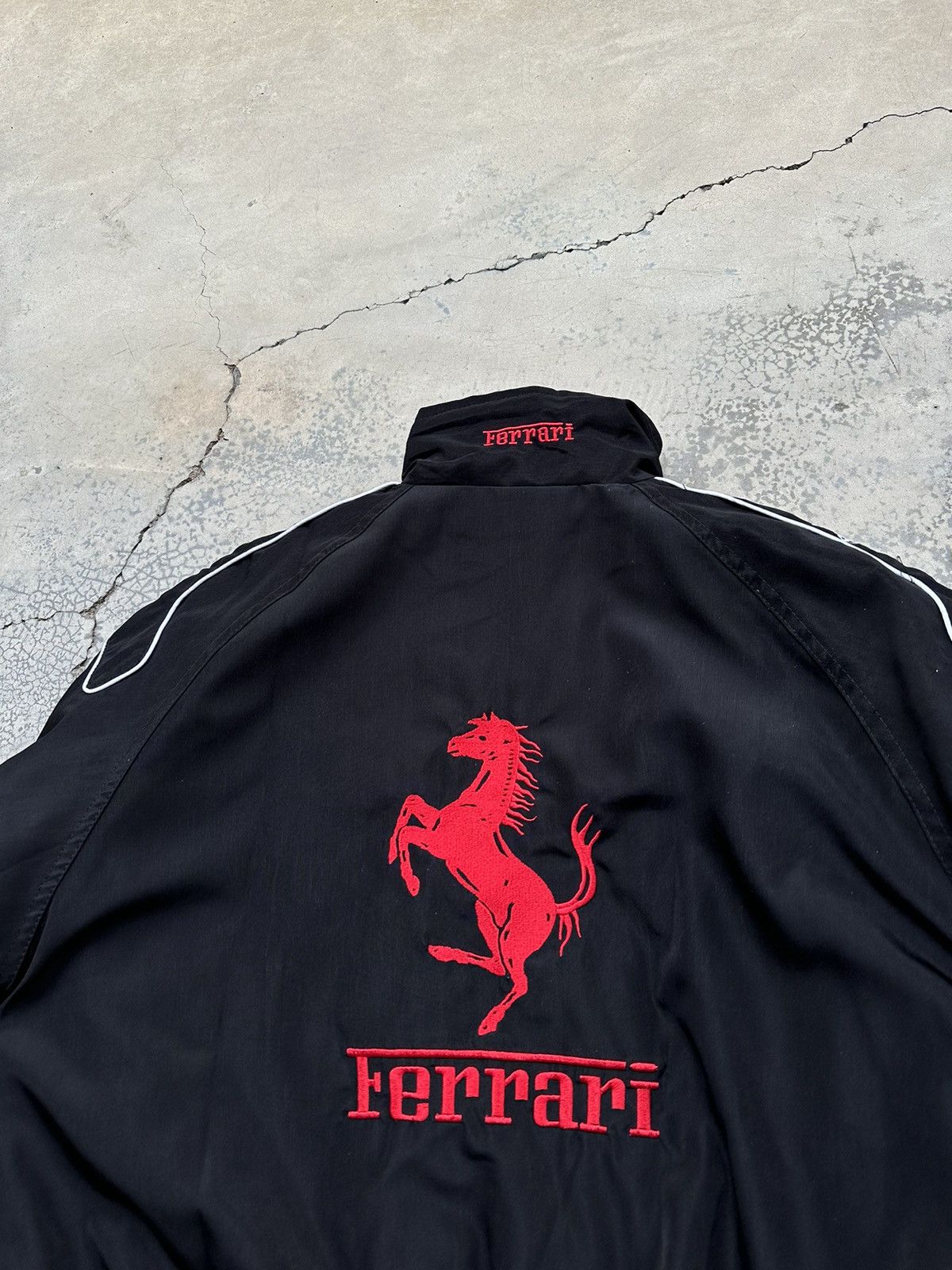 Ferrari 🏎️FERRARI F1 LIGHT PUFFER BOMBER JACKET Size US M / EU 48-50 / 2 - 8 Thumbnail