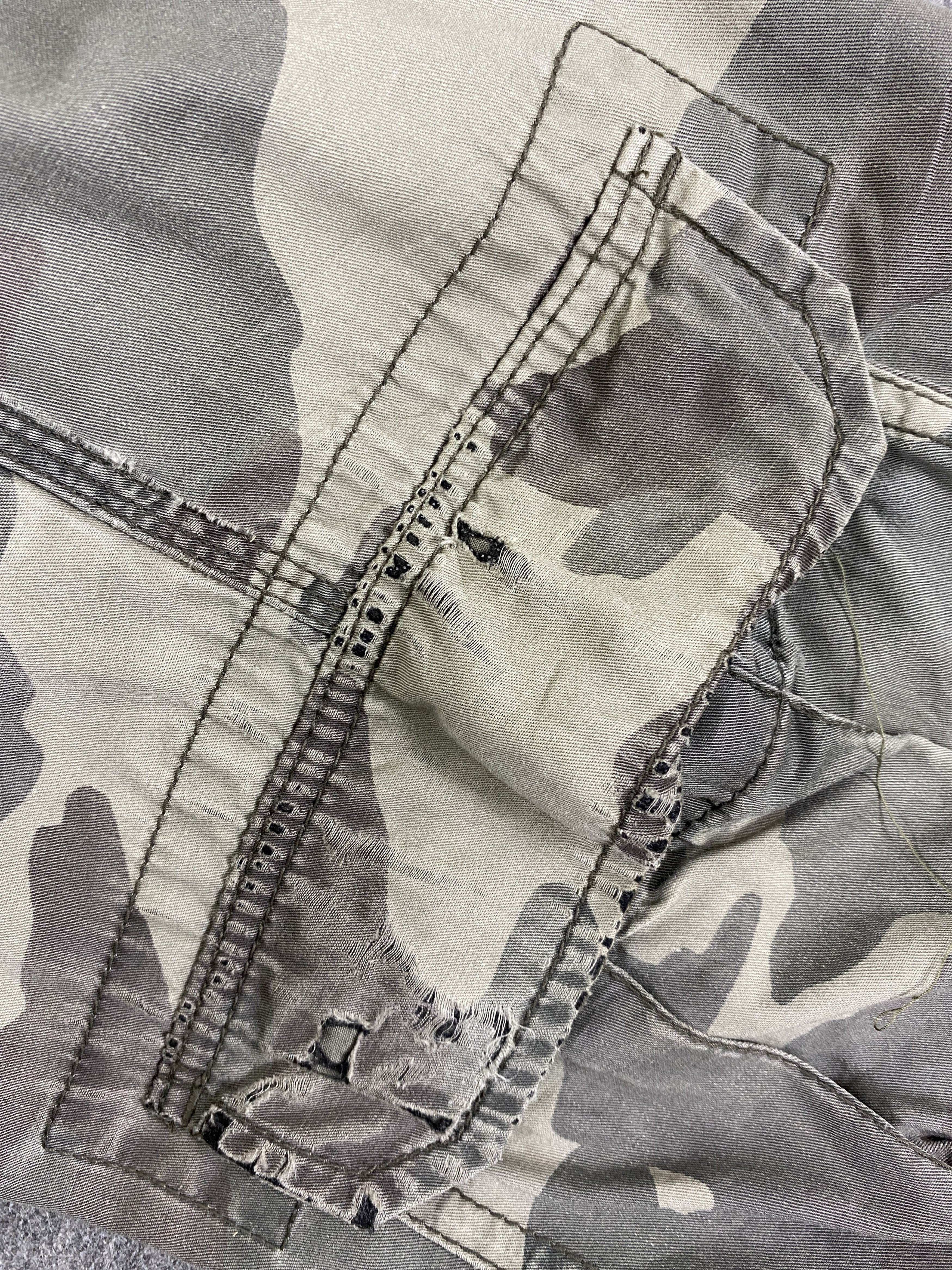 Japanese Brand Vintage Camo Japanese Brand Cargo Pants -CP215 Size US 36 / EU 52 - 11 Thumbnail
