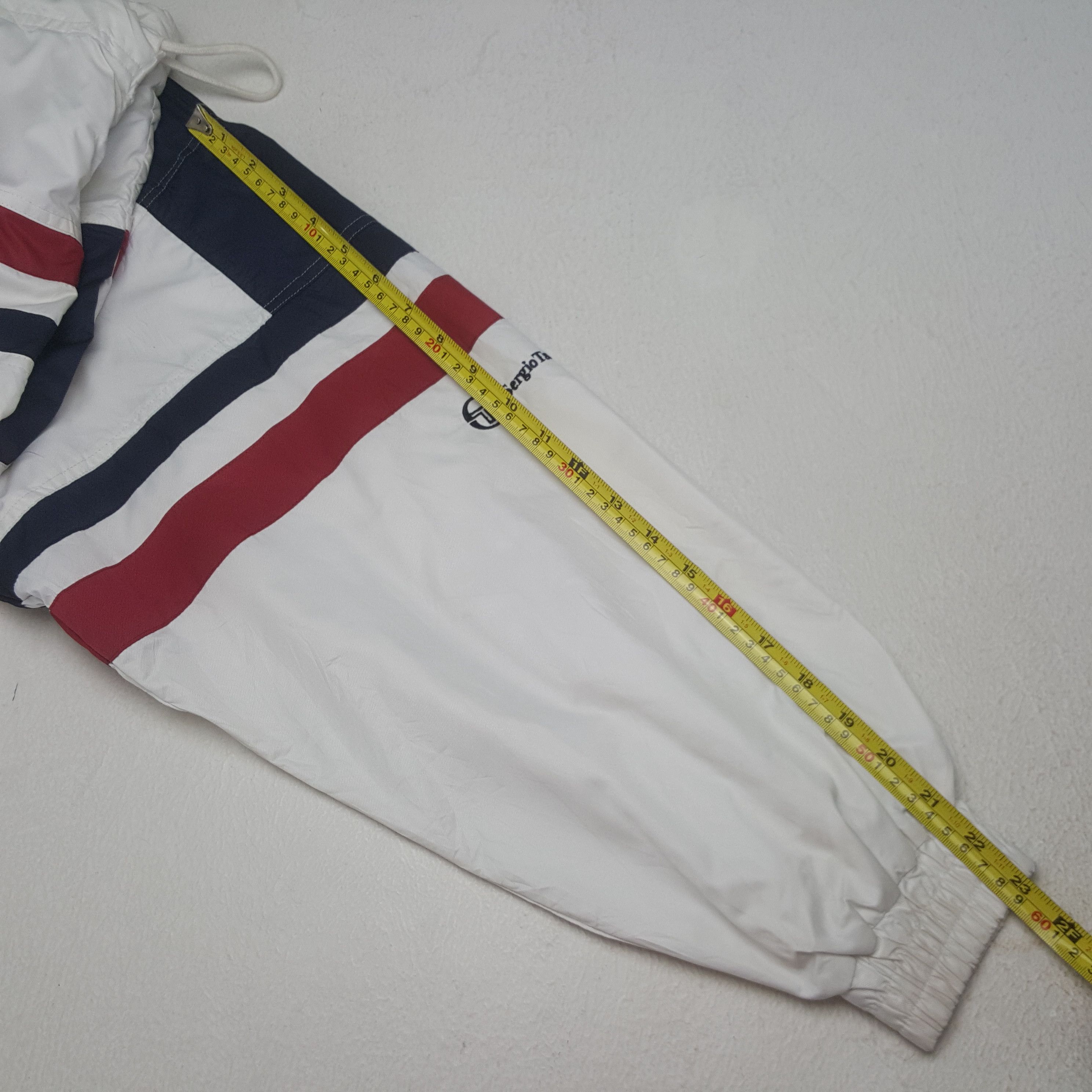 Sergio Tacchini Vintage Sergio Tacchini Windbreaker Sport Jacket Size US L / EU 52-54 / 3 - 7 Thumbnail