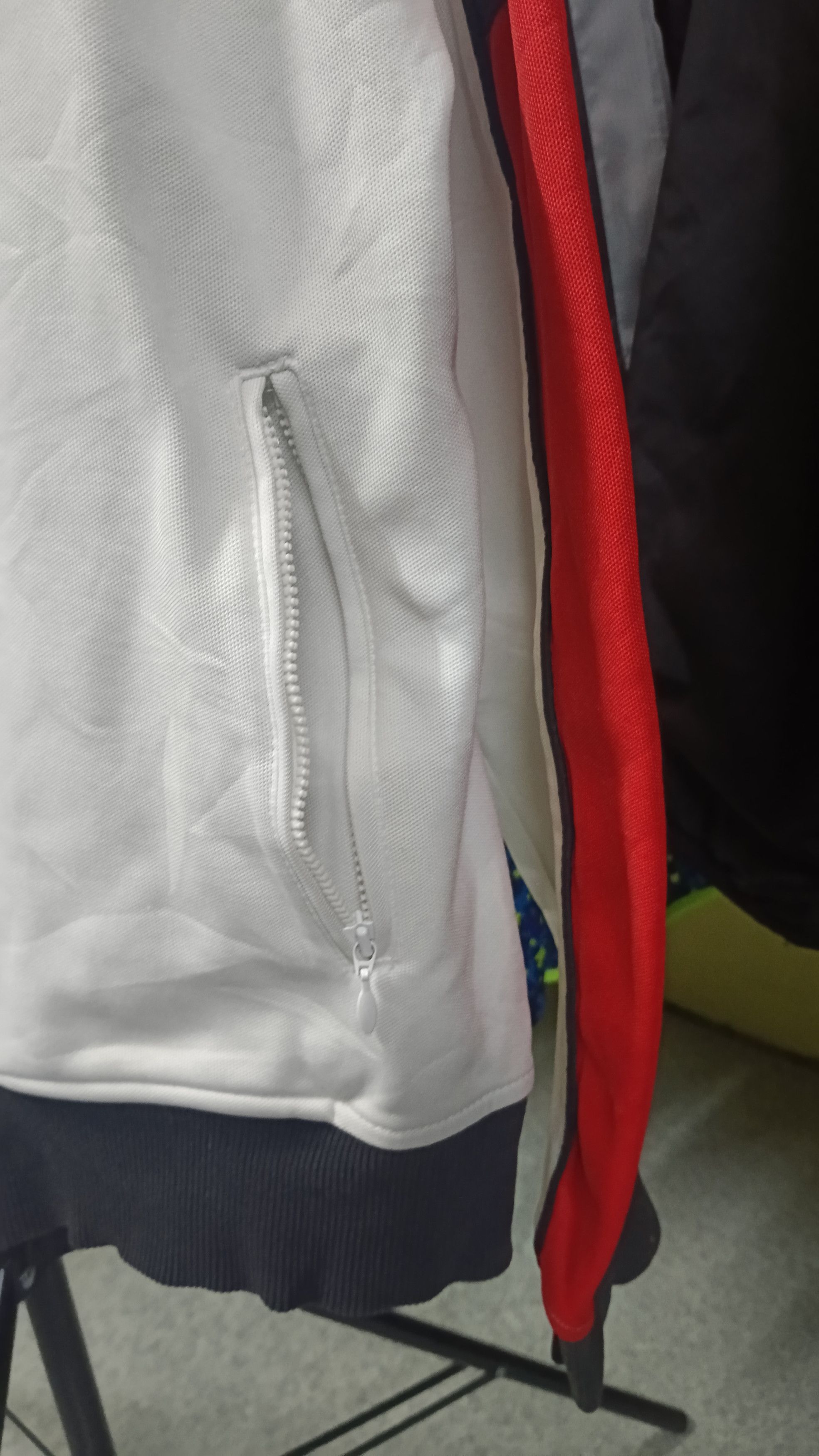 Nike × Vintage Vintage Nike Manchester United Distressed Track Top Size US L / EU 52-54 / 3 - 3 Thumbnail