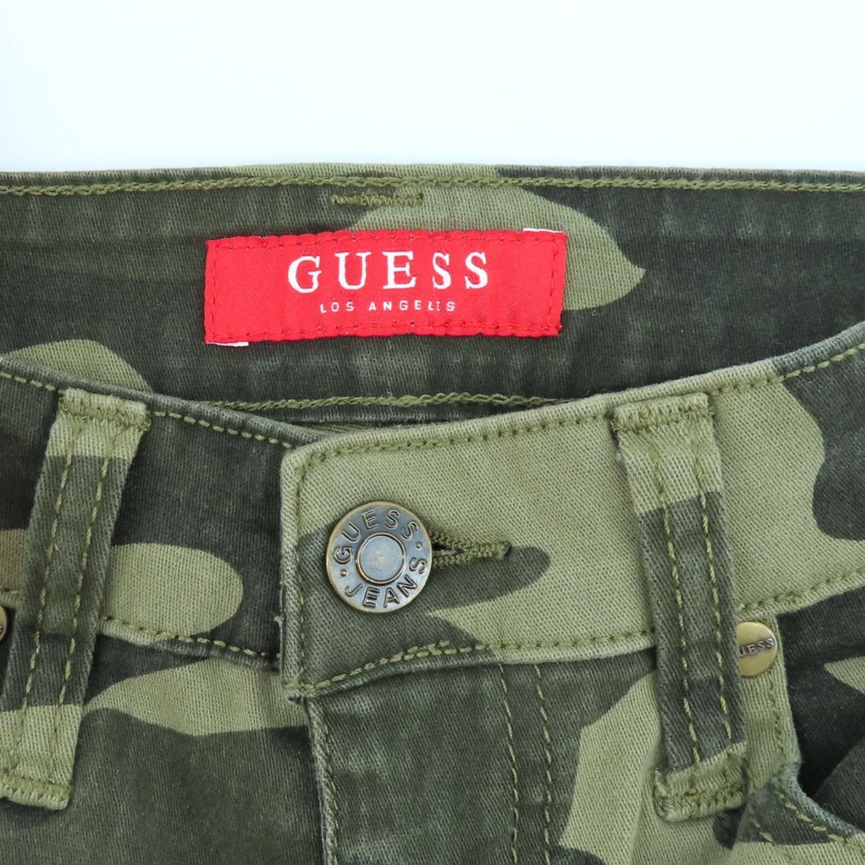Guess GUESS Womens Pants 25 Green Camouflage Side Stripe Skinny Pockets Camouflage Green 25 Pants Womens Size 42" / US 20 - 6 Thumbnail