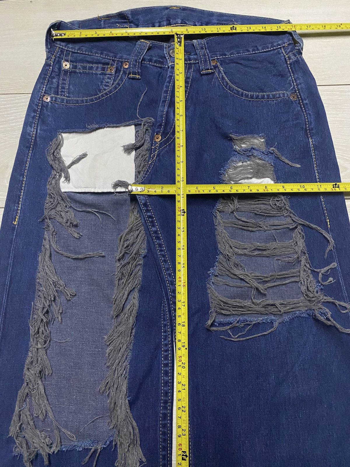 Levi's Levis 902 Blue Wash Ripped Baggy Jeans Size US 31 - 17 Thumbnail