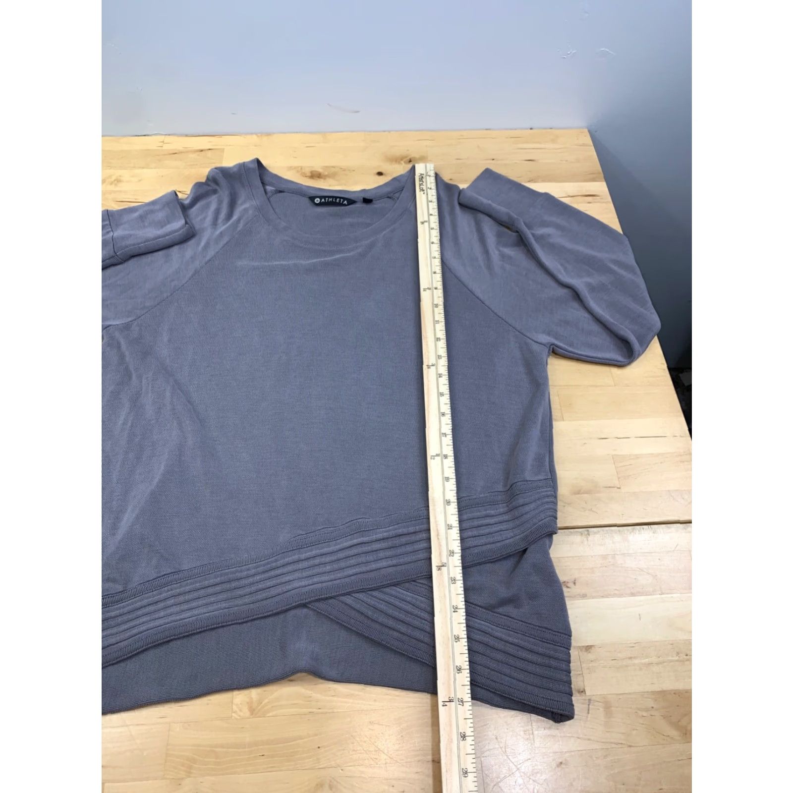 Athleta VINTAGE Athleta Sweatshirt Womens L Gray Modal Serenity Criss Cross Crewneck 10530 Size L / US 10 / IT 46 - 5 Thumbnail