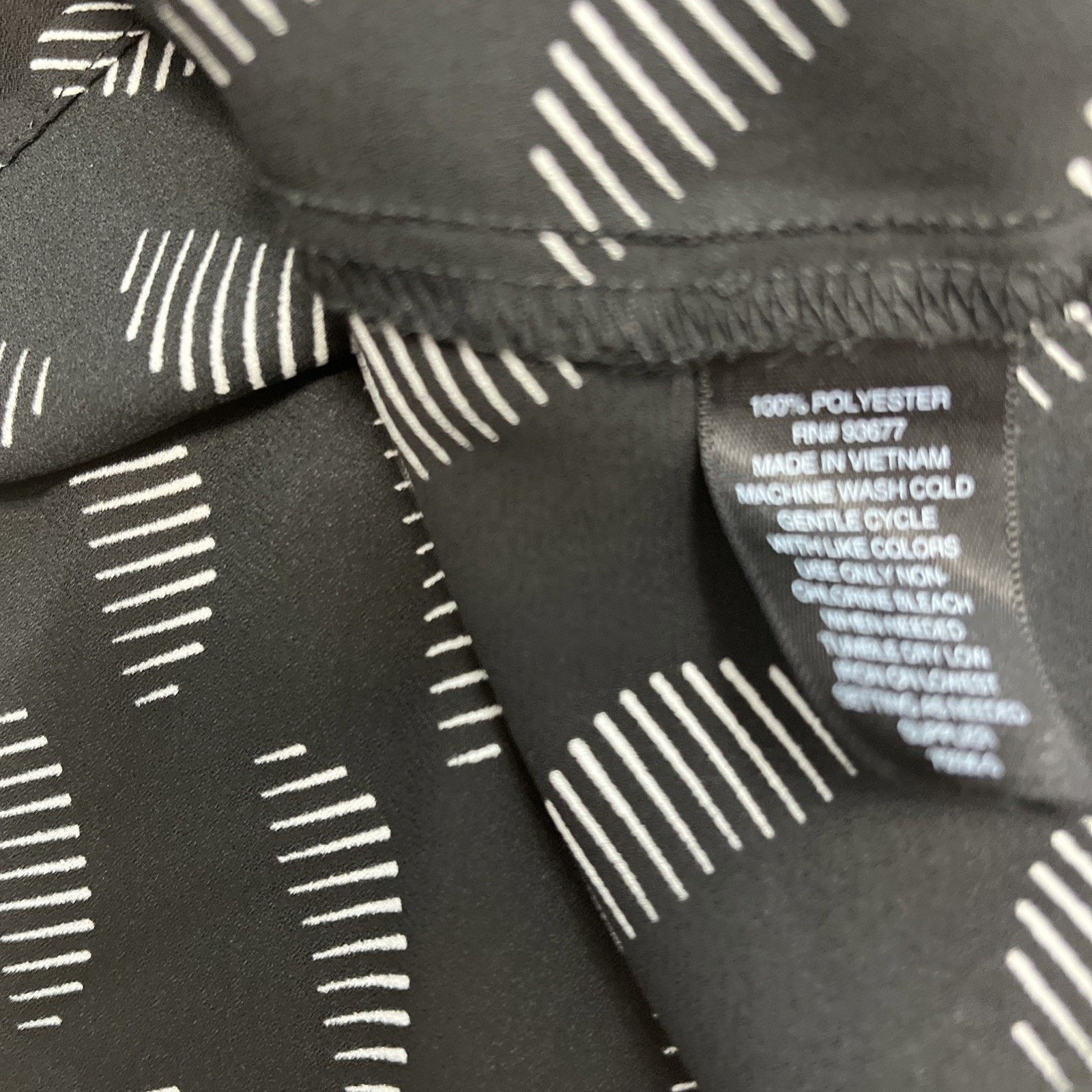 Worthington Worthington Pleated Boat Neck Tank Size L Black White Geo Size L / US 10 / IT 46 - 7 Thumbnail