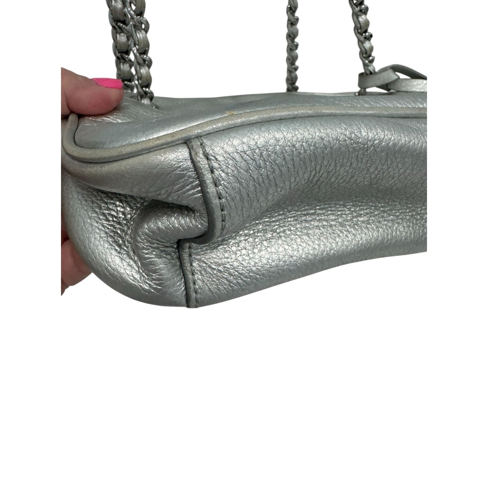 Tory Burch Tory Burch Silver Pebbled Leather Crossbody + Wallet Set Size ONE SIZE - 6 Thumbnail