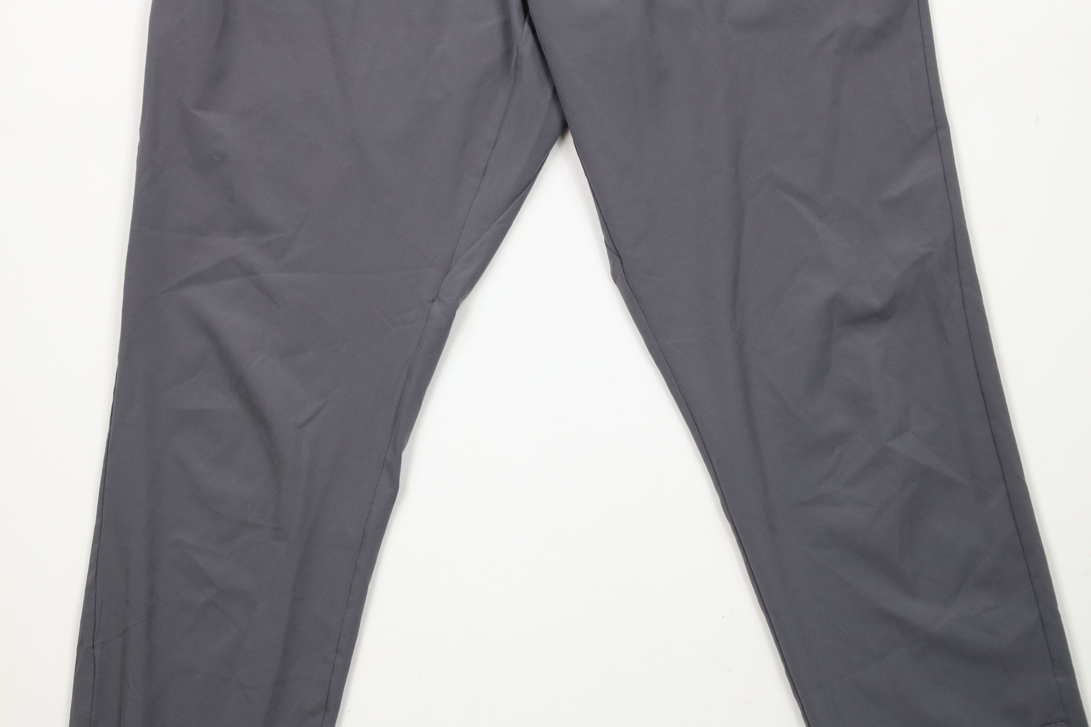Gymshark × Vintage Gymshark Gym Tapered Leg Arrival Woven Joggers Pants Gray Size US 32 / EU 48 - 3 Thumbnail