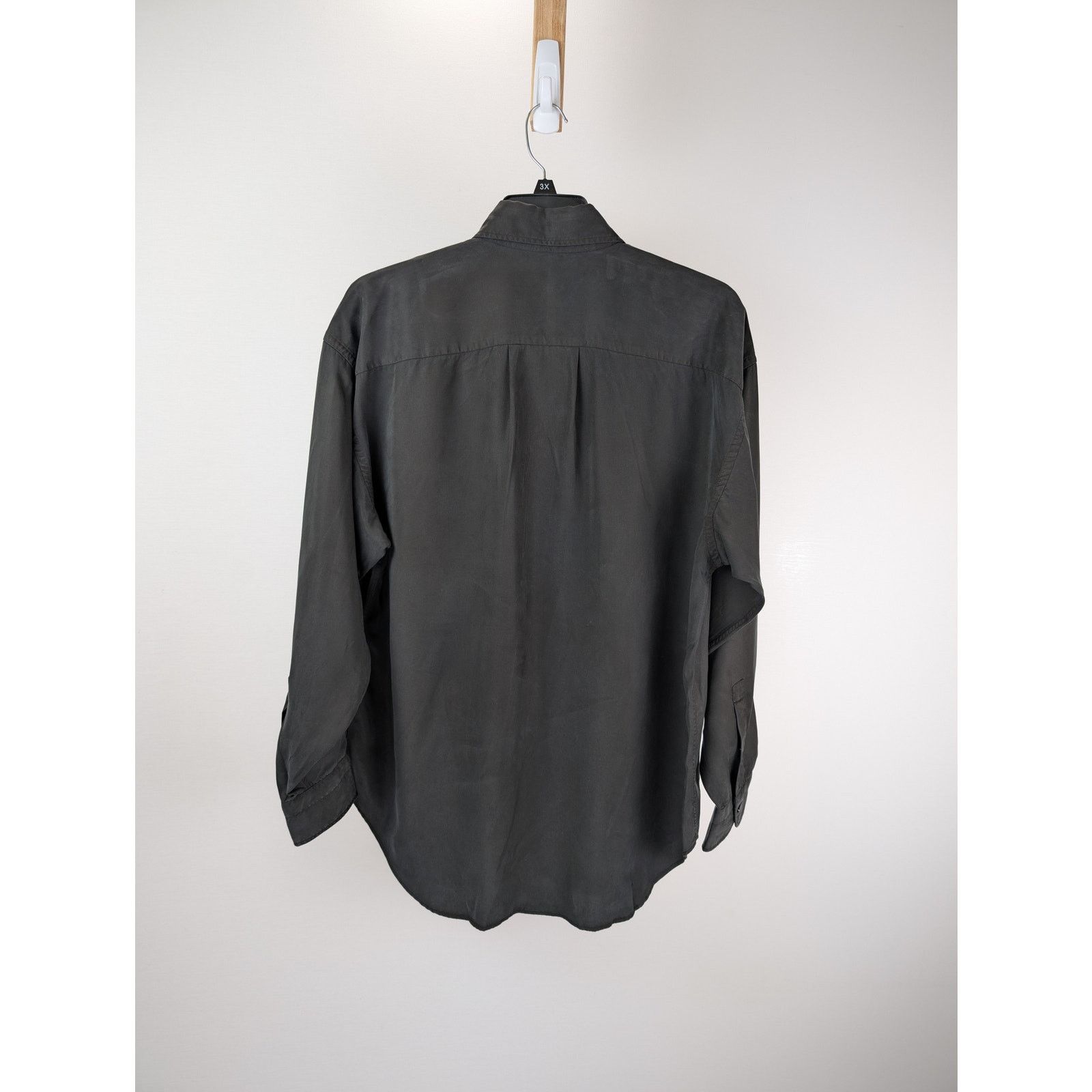 o1rshd1 Button Up Shirt in Black