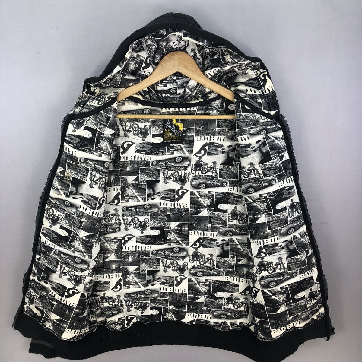 Japanese Brand Vintage Y2K Badboy Black And White Graphic Lining Jacket Size US M / EU 48-50 / 2 - 1 Thumbnail