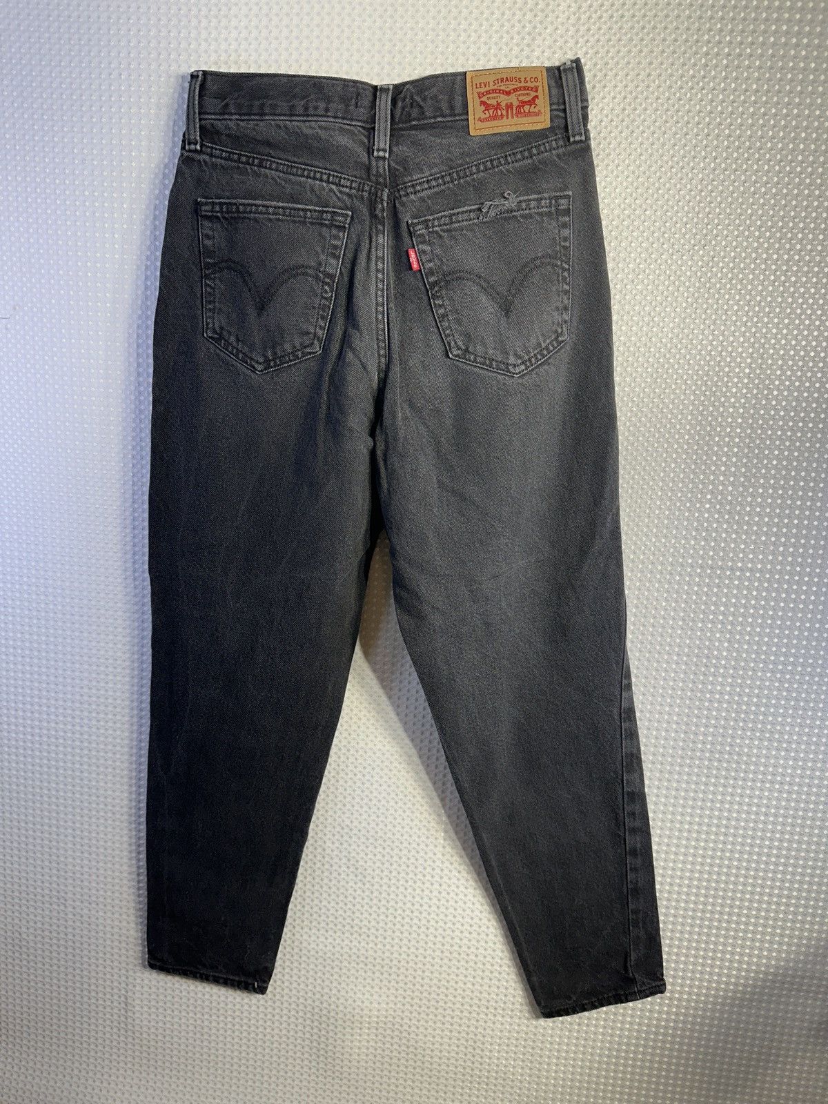 Levi's Levi’s High Waisted Mom Jeans Size 27" / US 4 / IT 40 - 3 Thumbnail