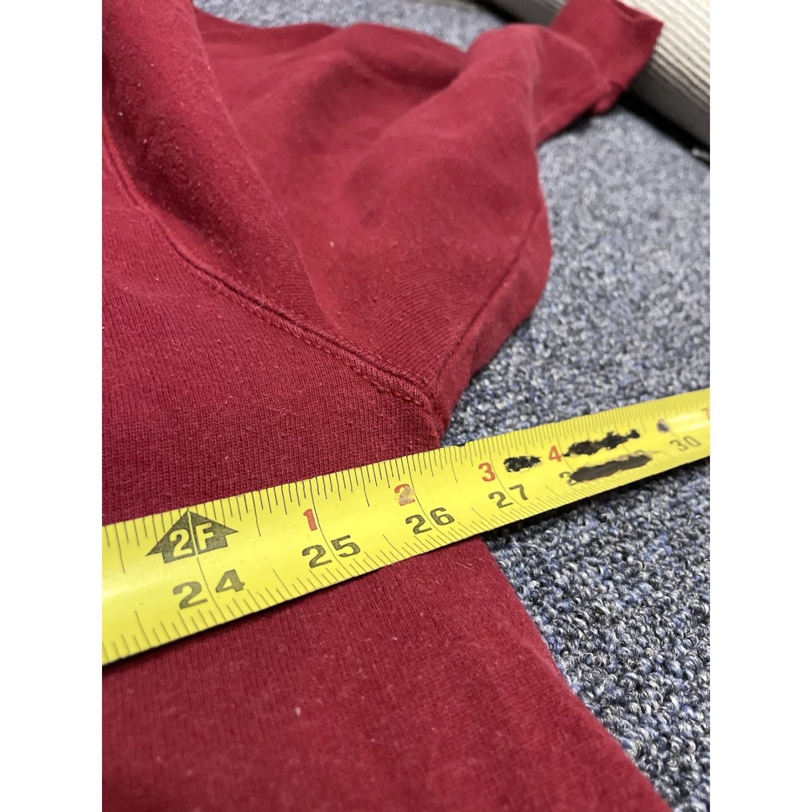 Calvin Klein VTG Calvin Klein Embroidered Logo Crewneck Sweatshirt XL Maroon Unisex Adults 90s CK Logo Vintage Sweatshirt Pullover Knit Cotton Blend G1 Size US XL / EU 56 / 4 - 4 Thumbnail