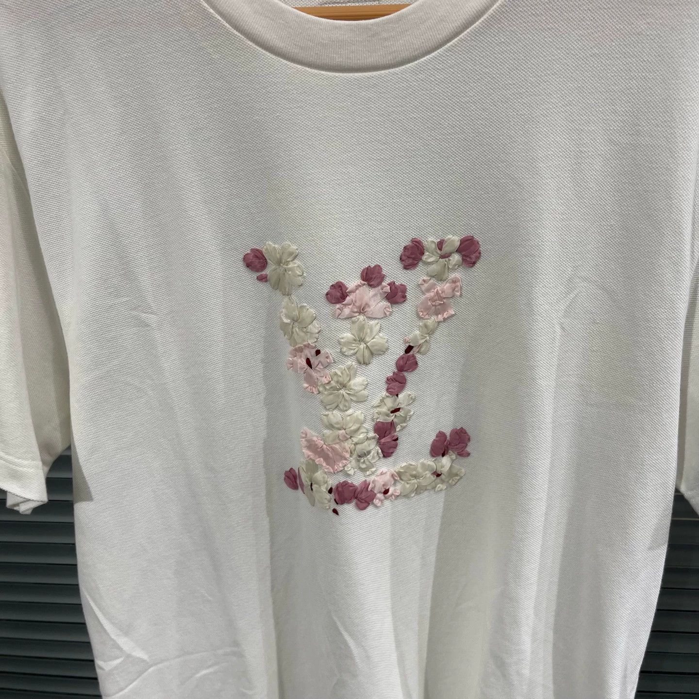 Louis Vuitton LV 25ss Nigo 3D Floral Embroidery SS Tee M 99 New Size US M / EU 48-50 / 2 - 4 Thumbnail