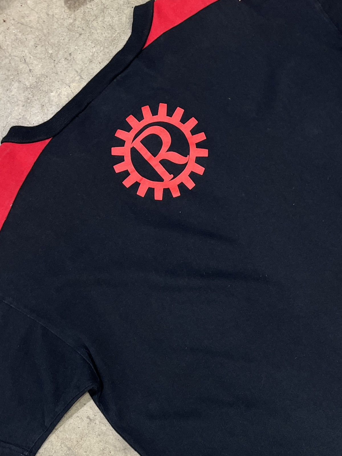 Vintage Vintage 1999 Rage Against the Machine Vneck XL Size US XL / EU 56 / 4 - 4 Thumbnail