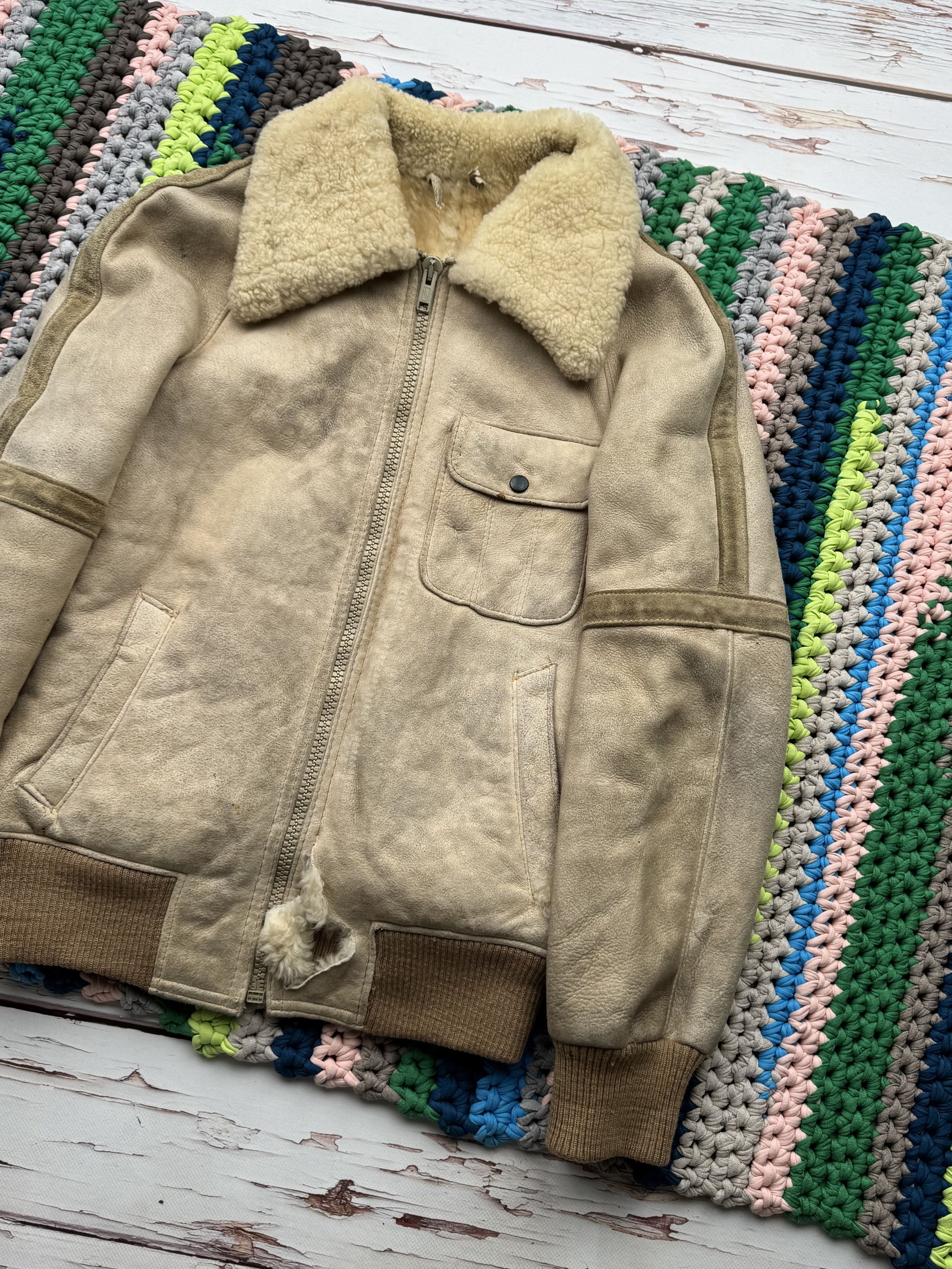 Vintage Vintage thrashed sheepskin jacket Size US S / EU 44-46 / 1 - 3 Thumbnail