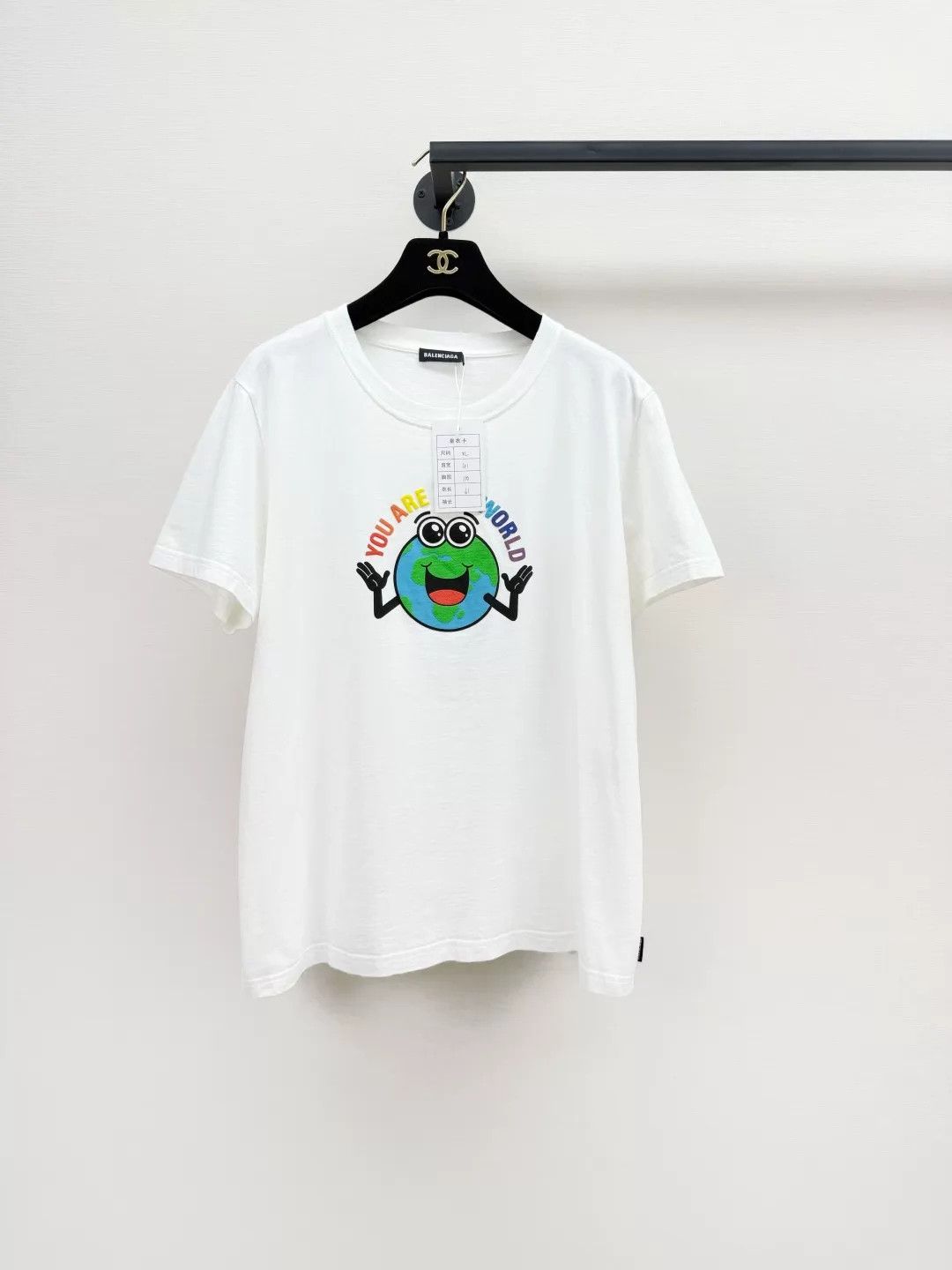 Balenciaga Balenciaga Short Sleeve Tee XL Worn Once Authentic Size XL / US 12-14 / IT 48-50 - 1 Thumbnail