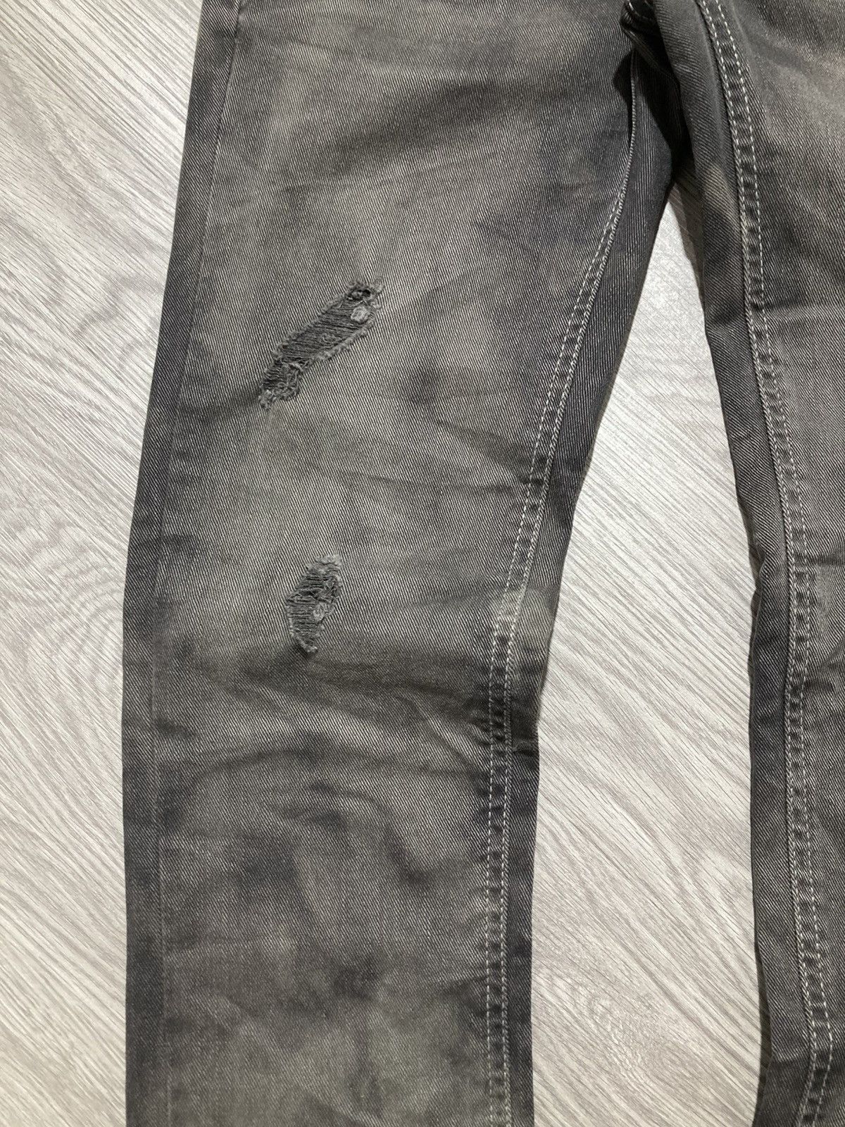 Tornado Mart 2000s Crown Denim Ripped Clawmark Denim Jeans Punk Gothic Size US 27 - 14 Thumbnail