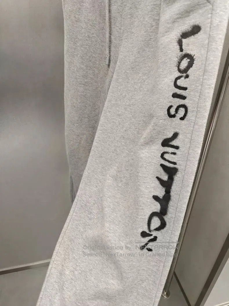 Louis Vuitton LV Gray Logo Print Sweatpants XS. Size US 26 / EU 42 - 6 Thumbnail