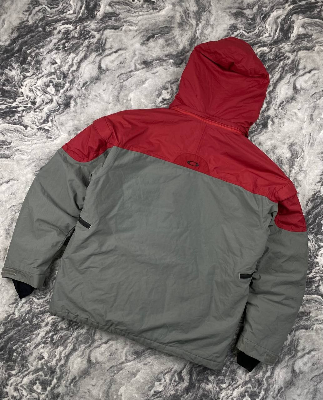 Oakley Vintage Oakley Ski Jacket Men Size XL Men Size XL Gray/ Red Size US XL / EU 56 / 4 - 13 Thumbnail