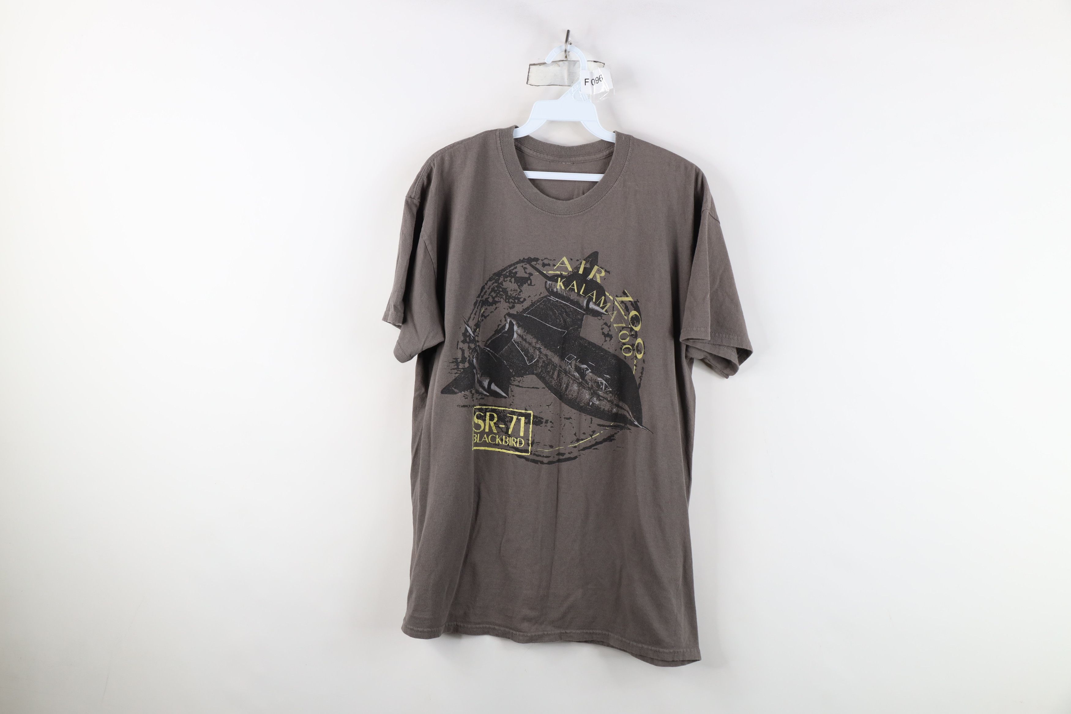 Vintage Vintage Streetwear Air Zoo Kalamazoo SR-71 Blackbird T-Shirt Size US L / EU 52-54 / 3 - 1 Thumbnail