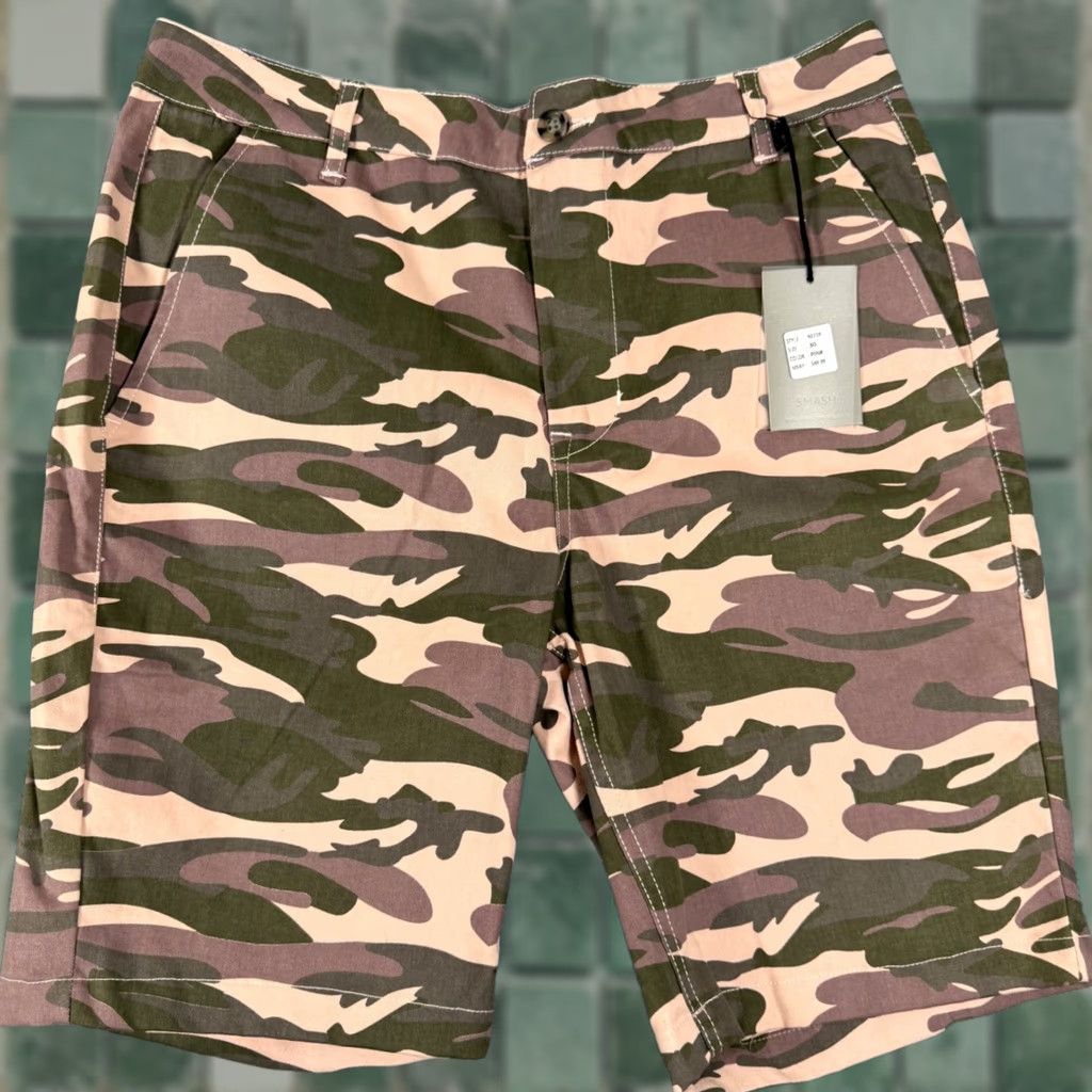 Vintage Smash Camouflage Shorts Cargo Men 30 Pink Camouflage Cotton Blend Summer NWT Casual Stretch Pockets Front Flat New with Tags Size US 30 / EU 46 - 1 Thumbnail