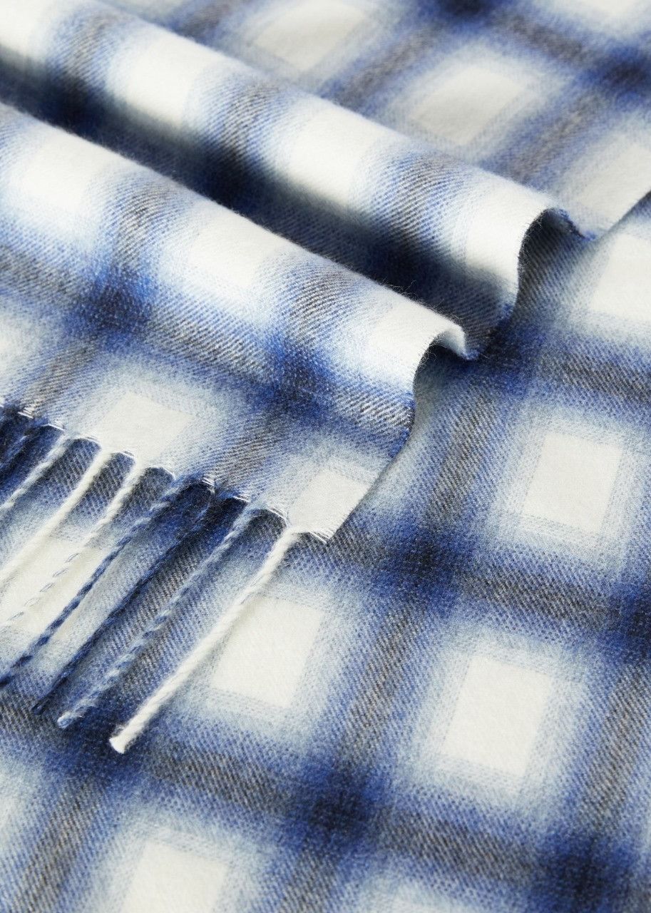 Loro Piana o1srvl11e0624 Size: OS / FAM9237 Spring Madras Scarf Size ONE SIZE - 2 Thumbnail
