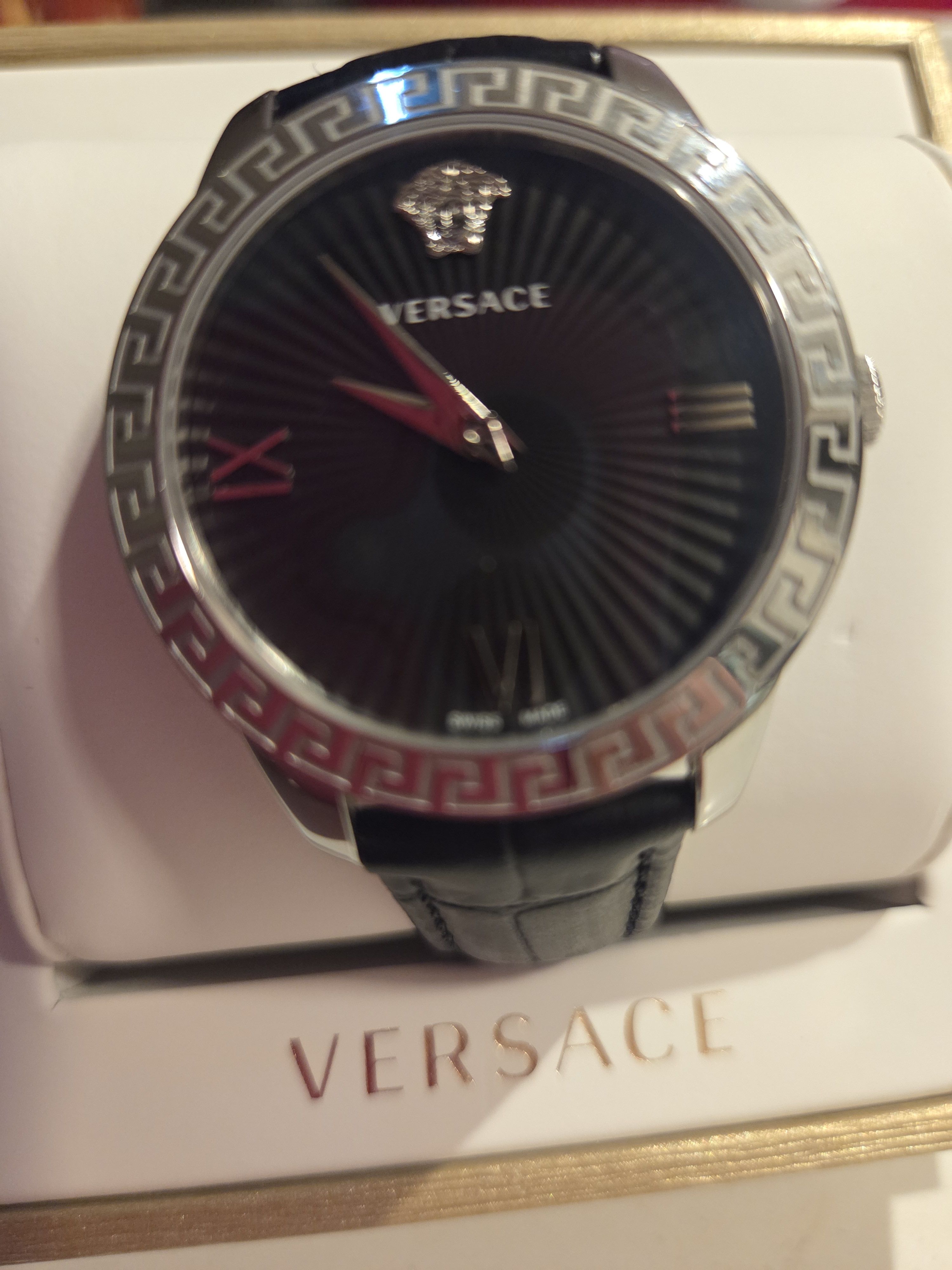 Versace Versace Women Watch Size ONE SIZE - 1 Thumbnail