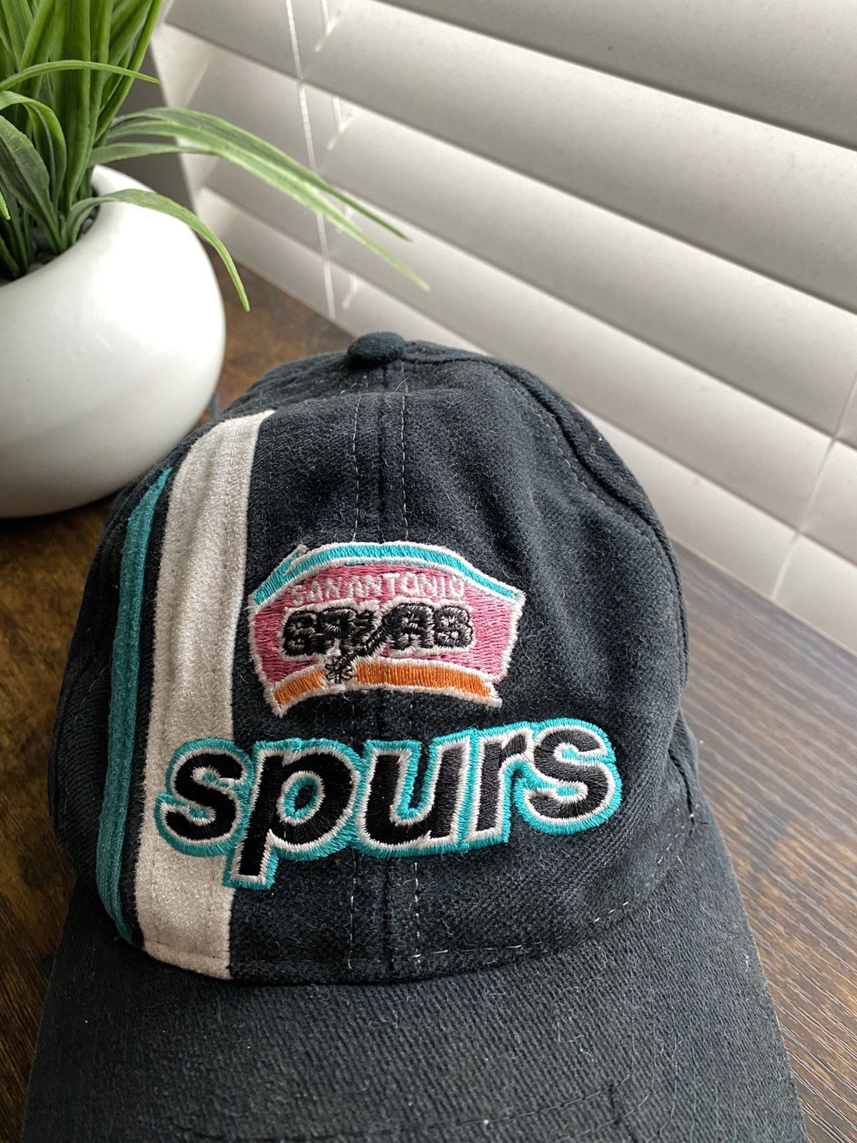 NBA Vintage 90s San Antonio Spurs Hat Cap Size ONE SIZE - 2 Thumbnail