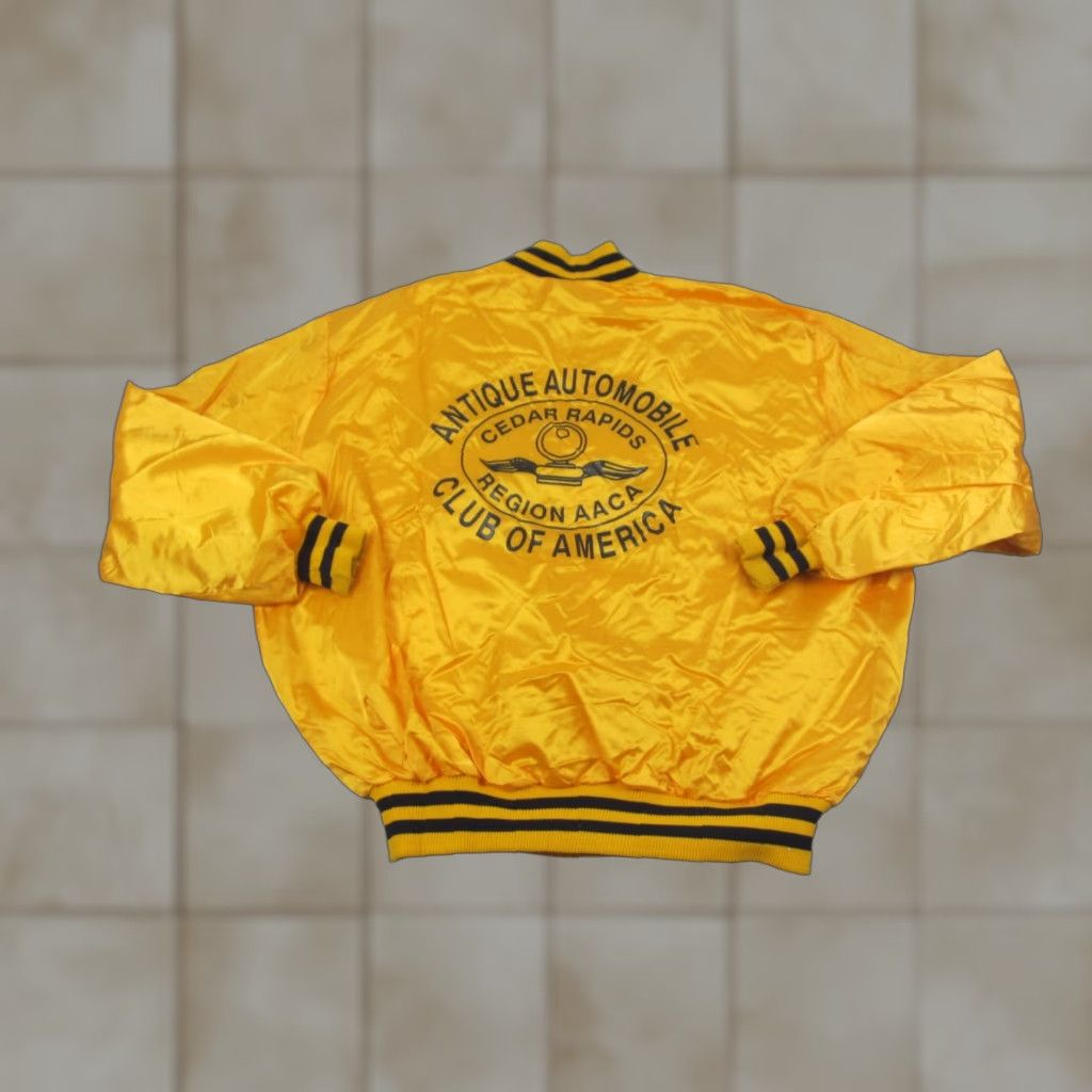 Vintage Vintage DeLong Bomber Jacket Mens 2XL Yellow Satin 90s US Pop 80s Winter Fall Spring Workwear Casual Mens Jacket Size US XXL / EU 58 / 5 - 1 Thumbnail