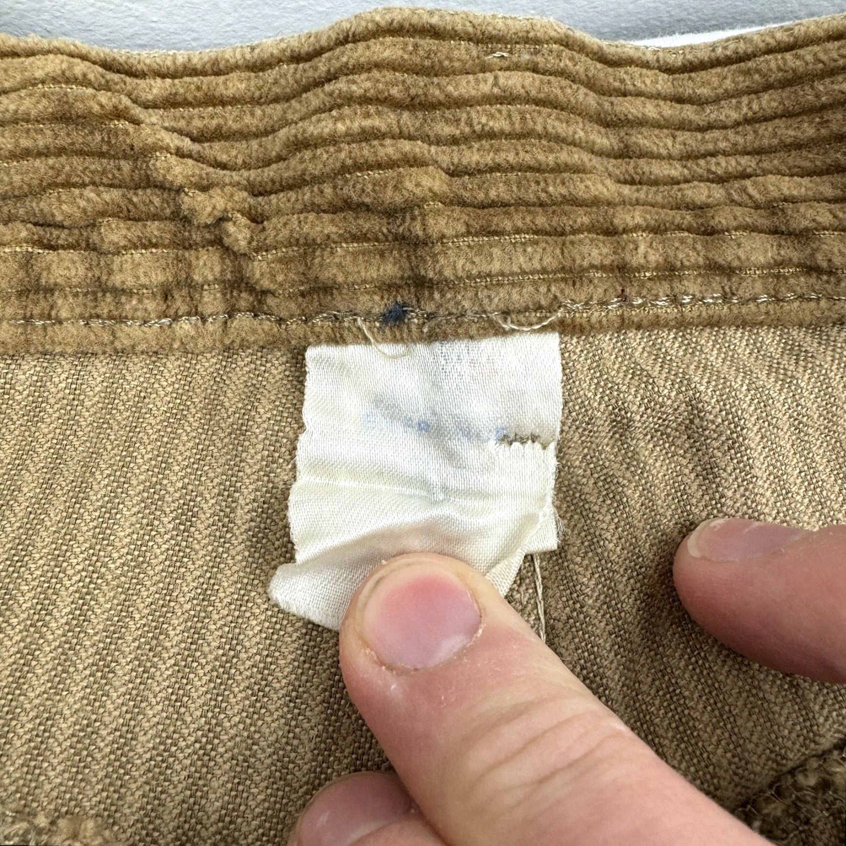 Vintage VINTAGE Alain Manoukian Corduroy Pants Womens 24 Tan 80s 70s Designer Corduroy Pants Womens 24 Tan 80s 70s Alain Manoukian Size 42" / US 20 - 5 Thumbnail