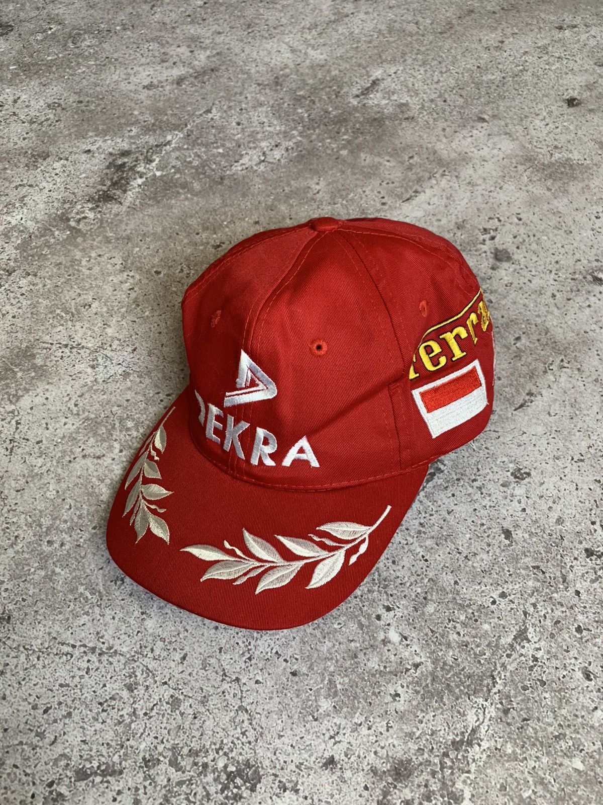 Michael Schumacher Collection Chapeau Ferrari Dekra Hat