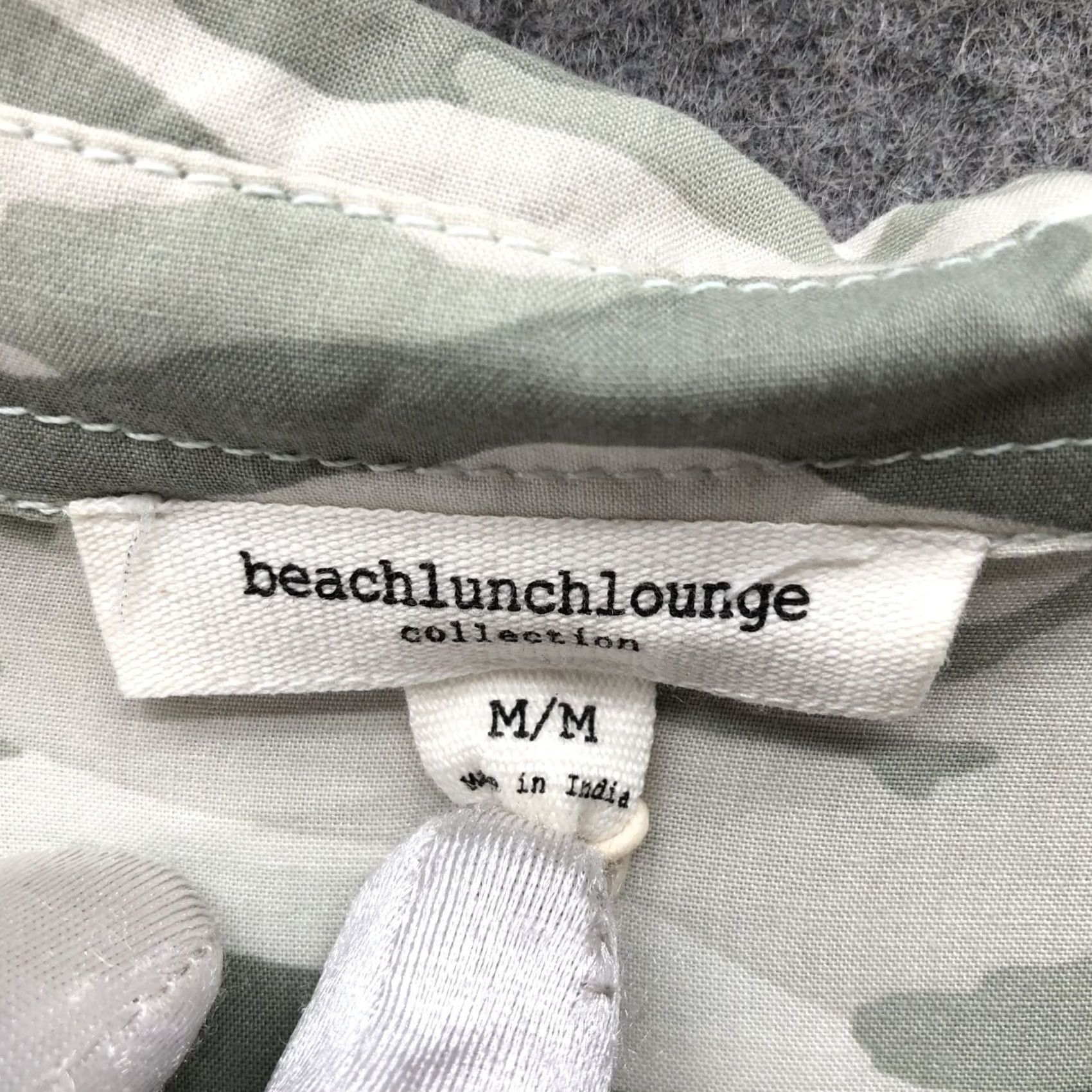 Vintage Beach Lunch Lounge Womens M Green Camo Print Button Down Shirt Long Sleeve Rayon Size M / US 6-8 / IT 42-44 - 5 Thumbnail