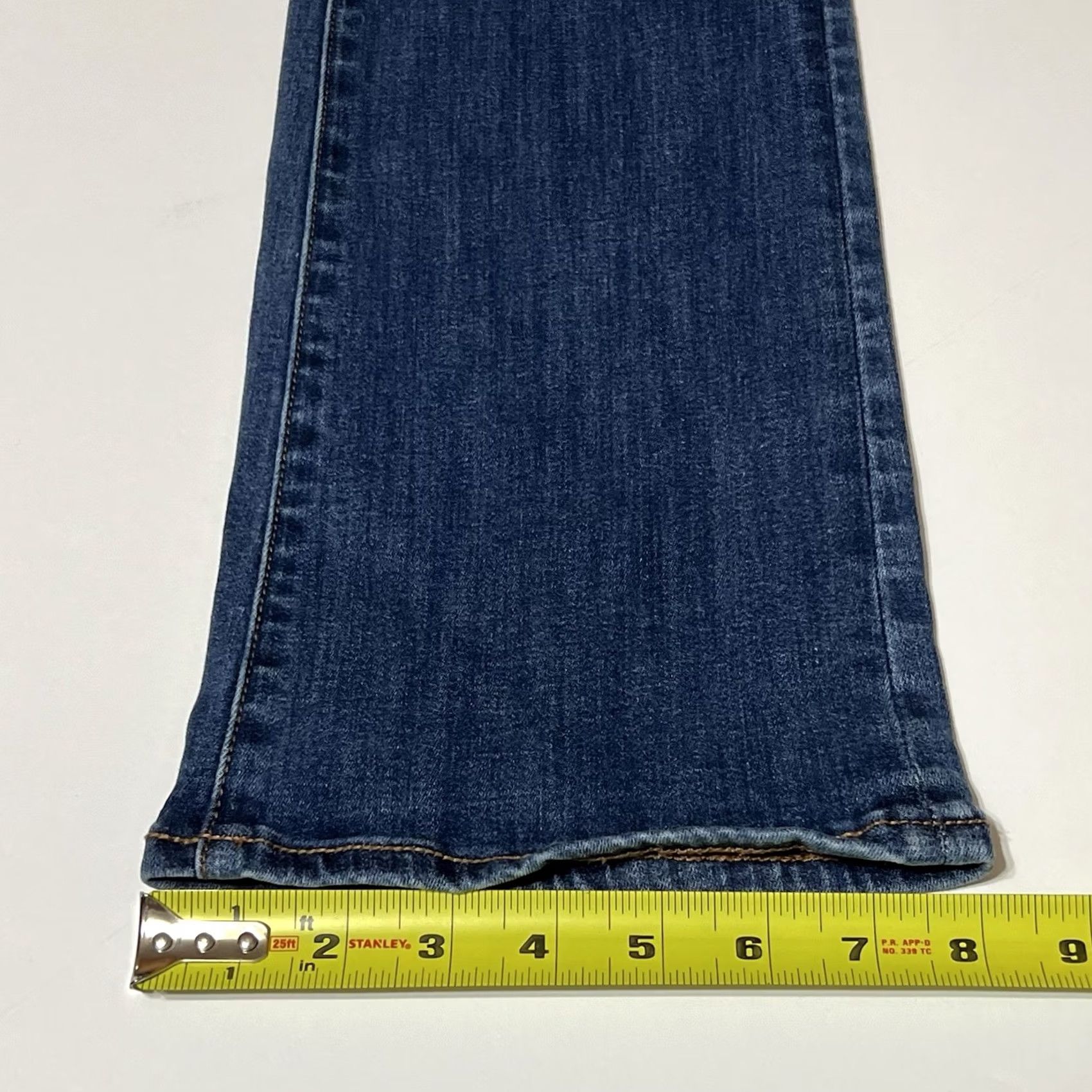 American Eagle Outfitters VINTAGE None American Eagle Outfitters Jeans Womens 6 28x30 Blue Denim Bootcut 5-Pocket Zip Dark Wash Cotton Blend Logo Bohemian Seasonal Womens Size 28" / US 6 / IT 42 - 7 Thumbnail