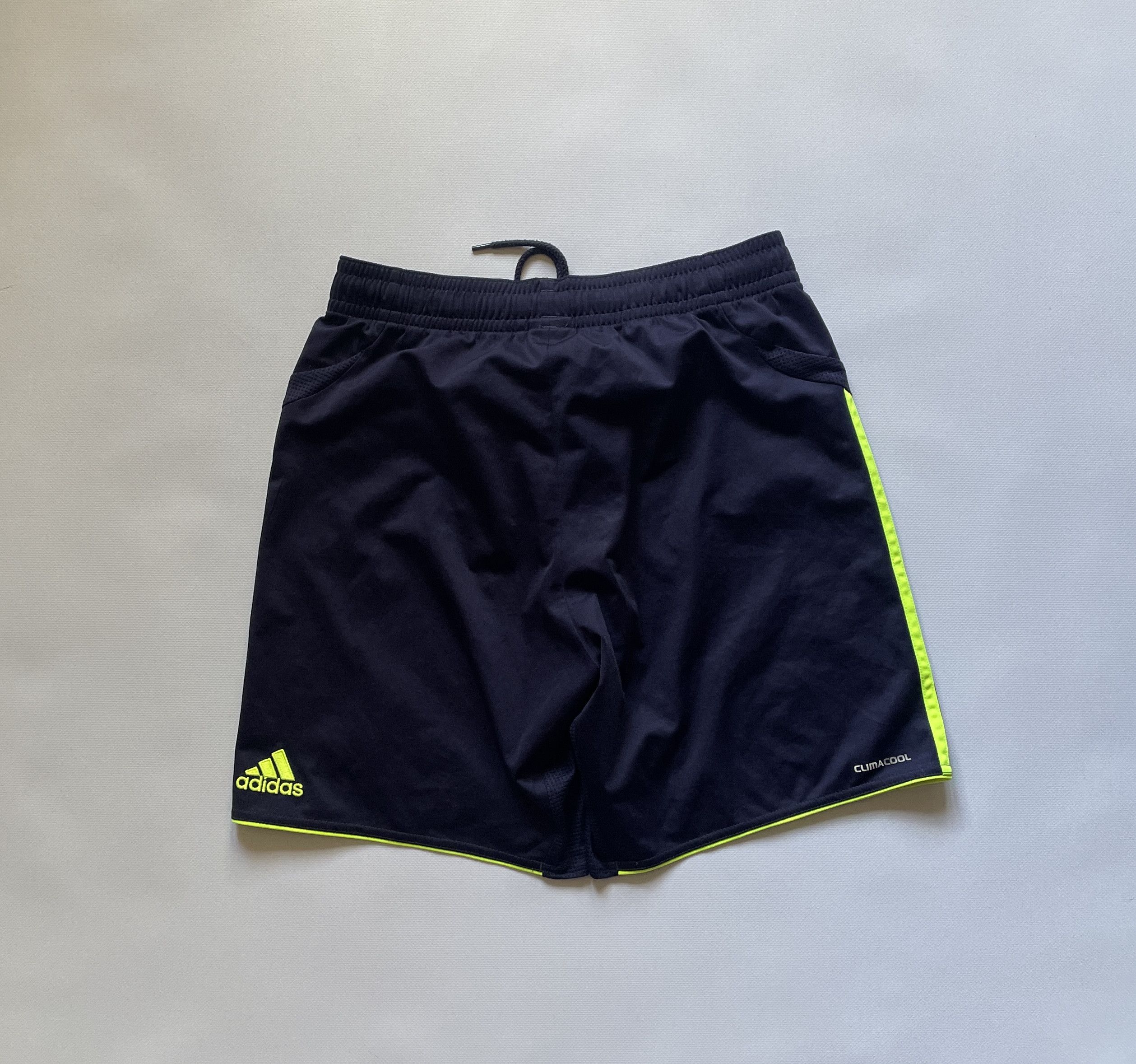 Adidas Real Madrid Away Shorts 2012 2013 Soccer Sergio Ramos Size US 32 / EU 48 - 2 Thumbnail