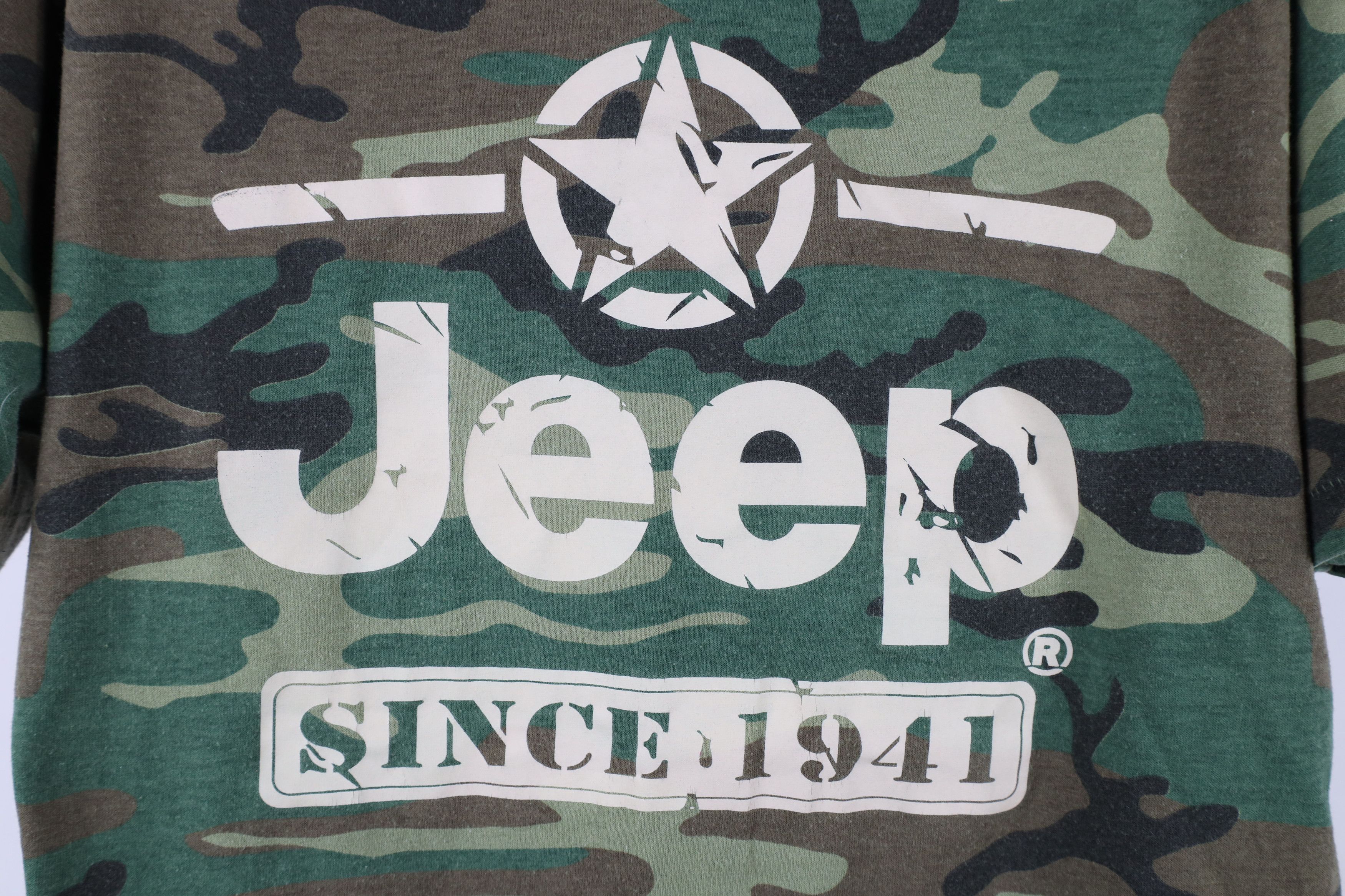 Vintage Vintage 90s Streetwear Spell Out Jeep Camouflage T-Shirt USA Size US L / EU 52-54 / 3 - 4 Thumbnail