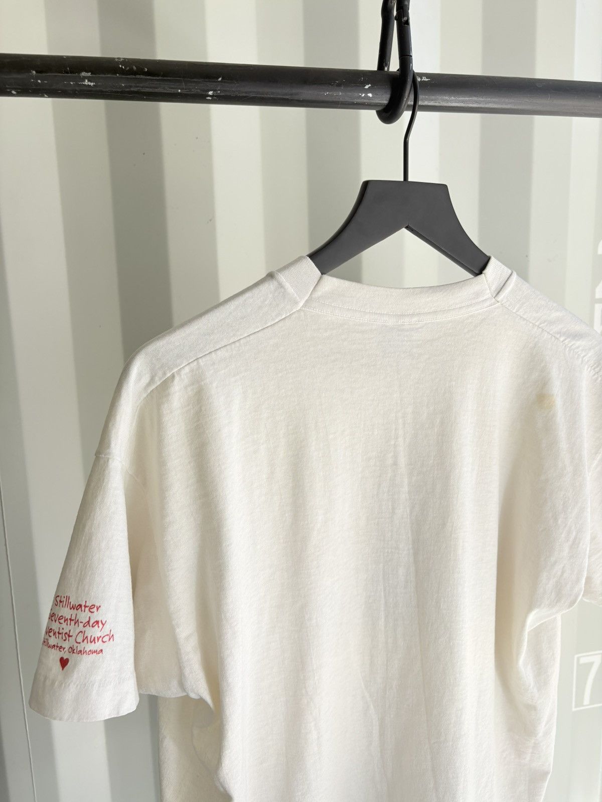 Vintage Vintage Jesus God Loves Me Shirt Faded Distressed GRUNGE Size US XL / EU 56 / 4 - 6 Thumbnail