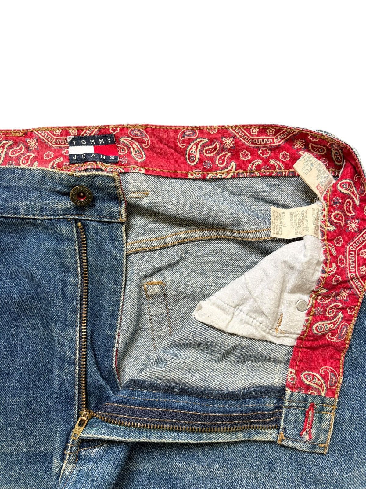Tommy Jeans Vintage Tommy Paisley Bandana Pocket Baggy Jeans Size US 33 - 4 Thumbnail