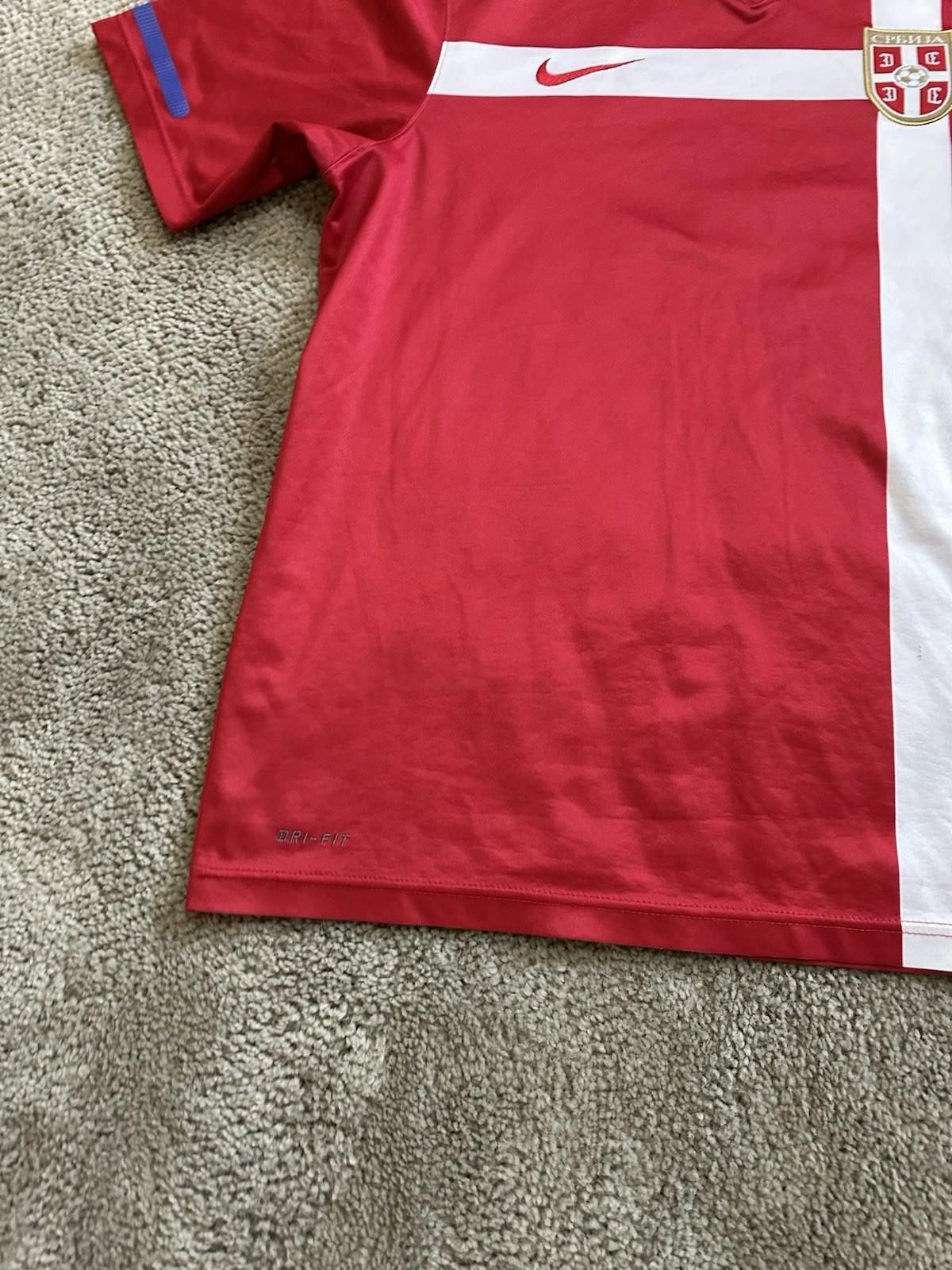 Nike SERBIA 2010 2011 HOME FOOTBALL SHIRT SOCCER JERSEY NIKE SZ L Size US M / EU 48-50 / 2 - 3 Thumbnail