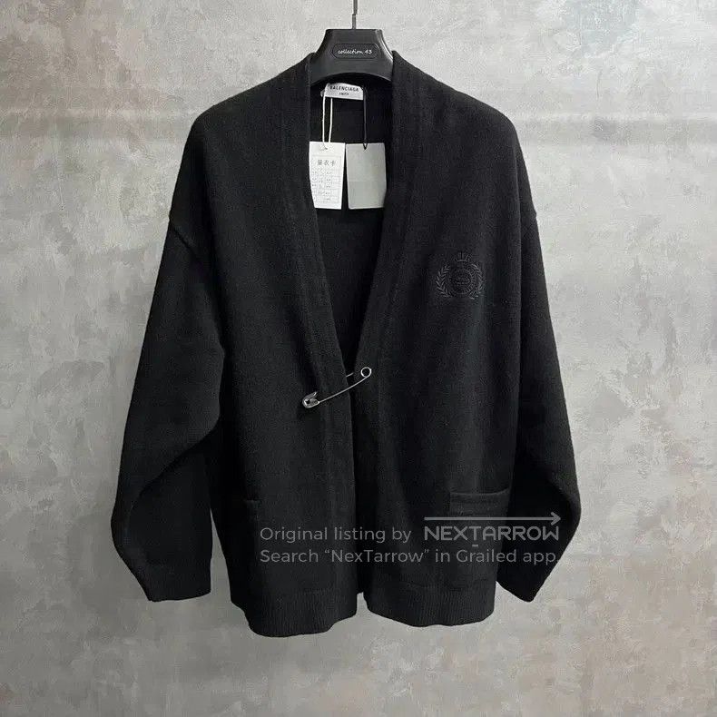 Balenciaga Balenciaga Black Wool Pin-Decorated Cardigan. Size US S / EU 44-46 / 1 - 1 Thumbnail
