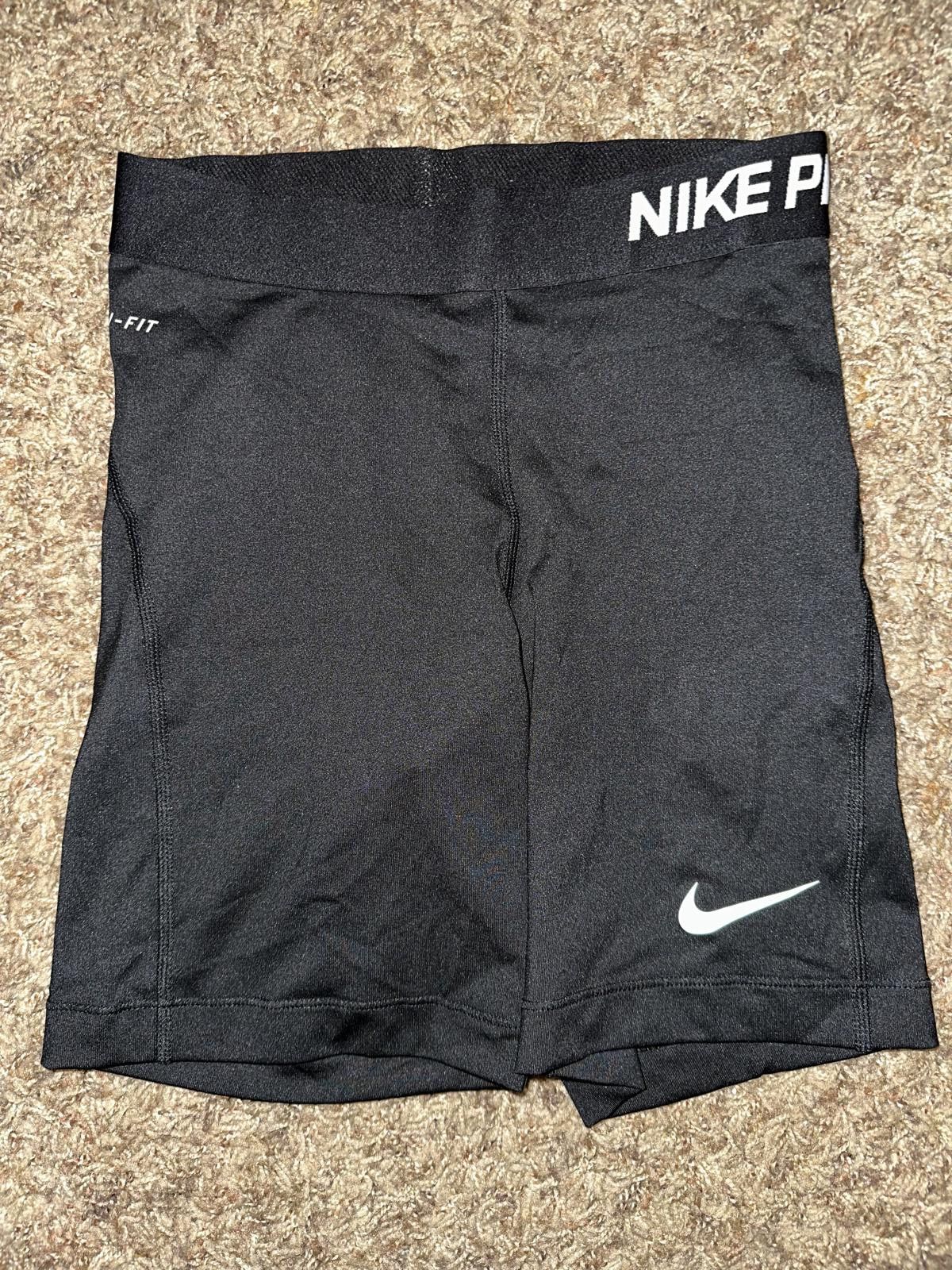 Nike Nike Women’s Pro 7" Compression Black Shorts Size 26" / US 2 / IT 38 - 1 Thumbnail
